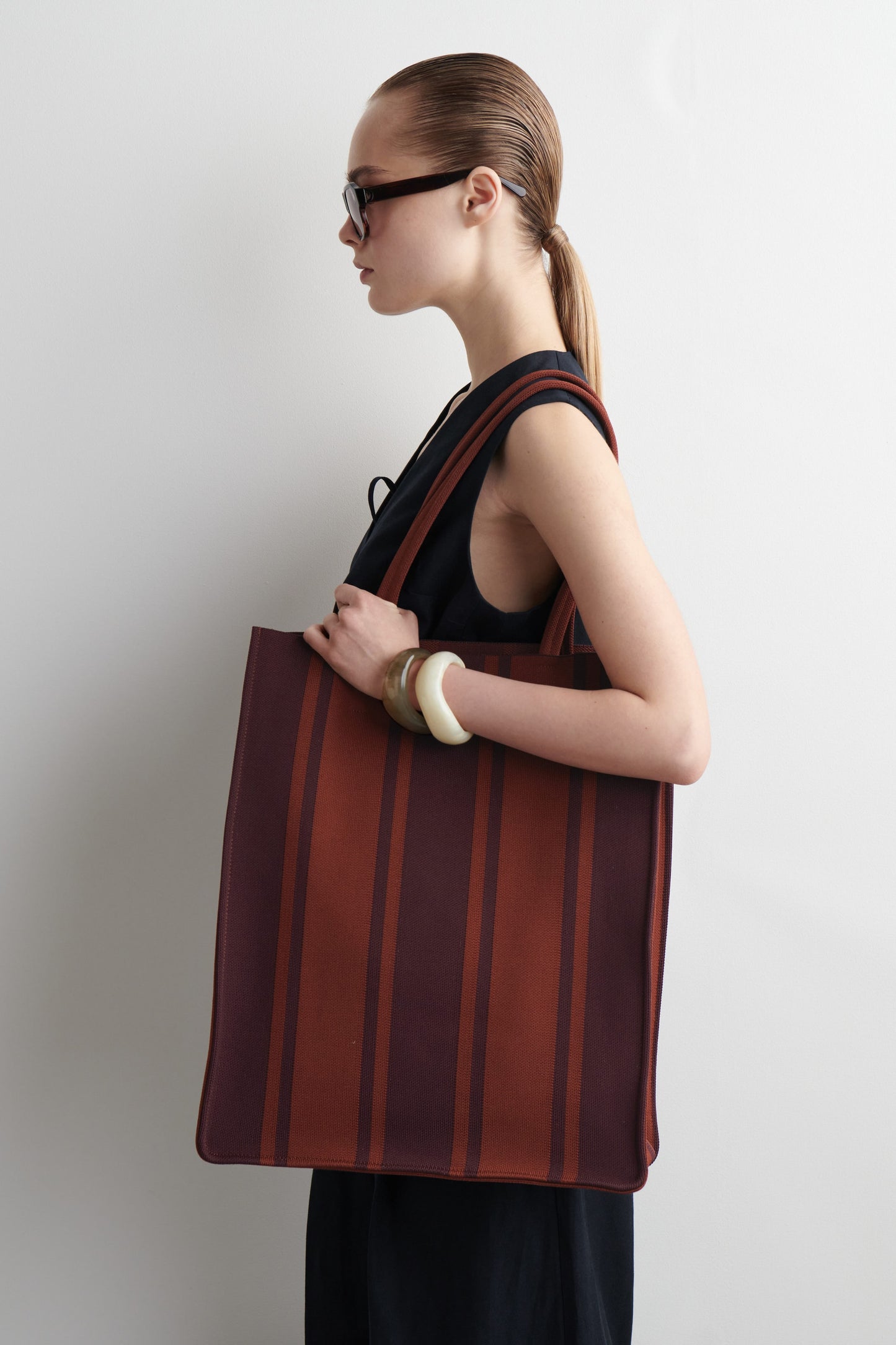 Striped tote bag