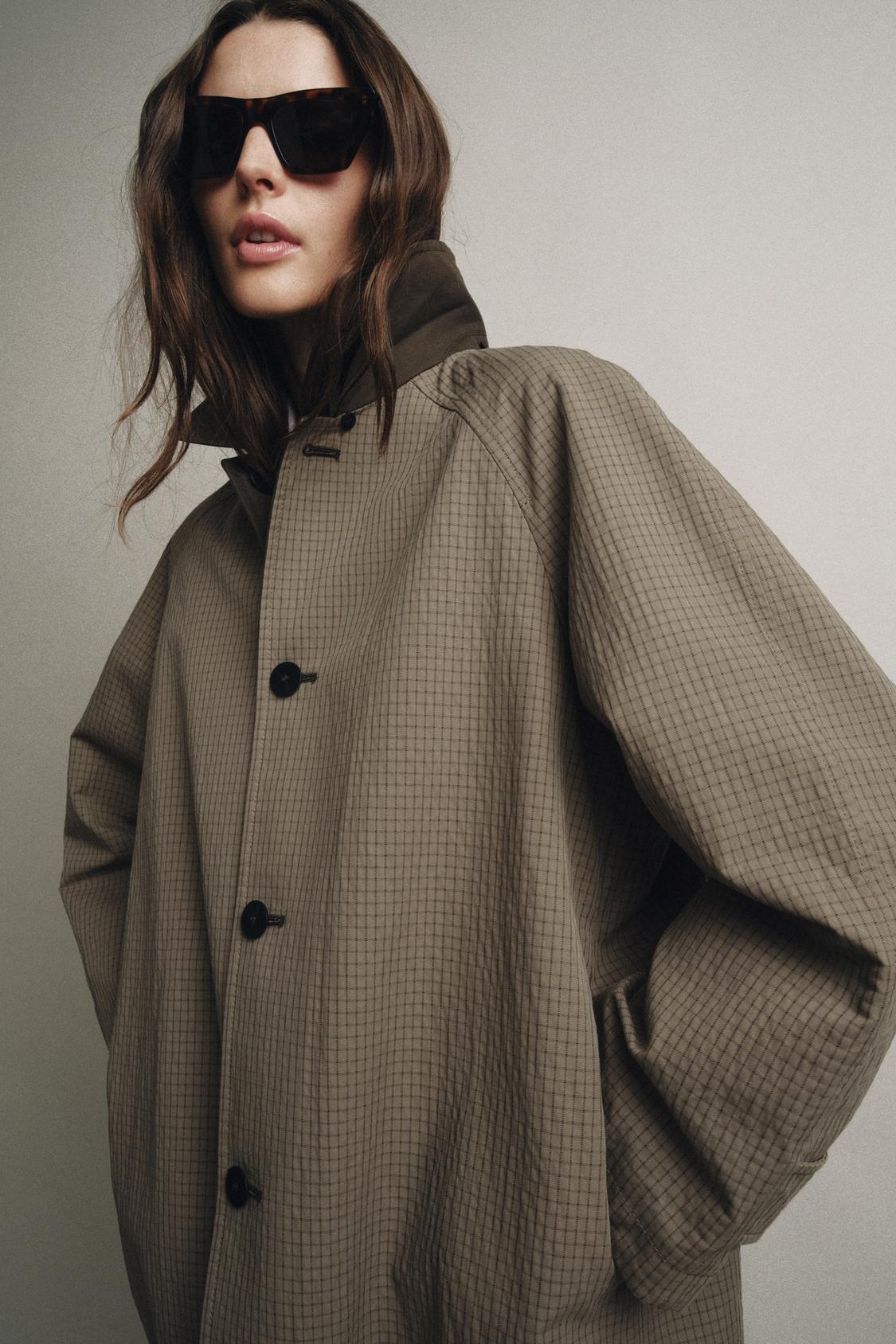 Limited Edition Reversible Trench Coat With Faux Fur Collar