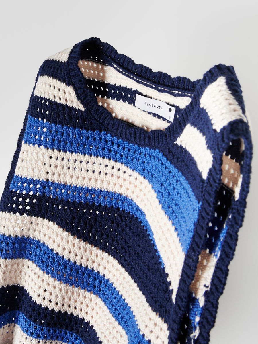 Stripe top