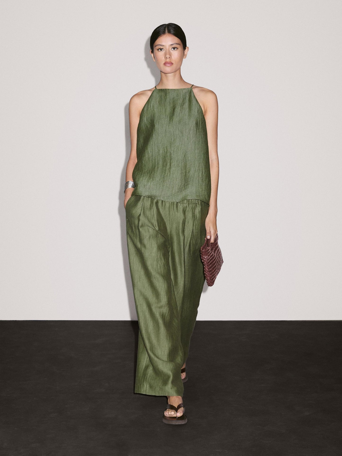 Straight fit flowing linen blend trousers
