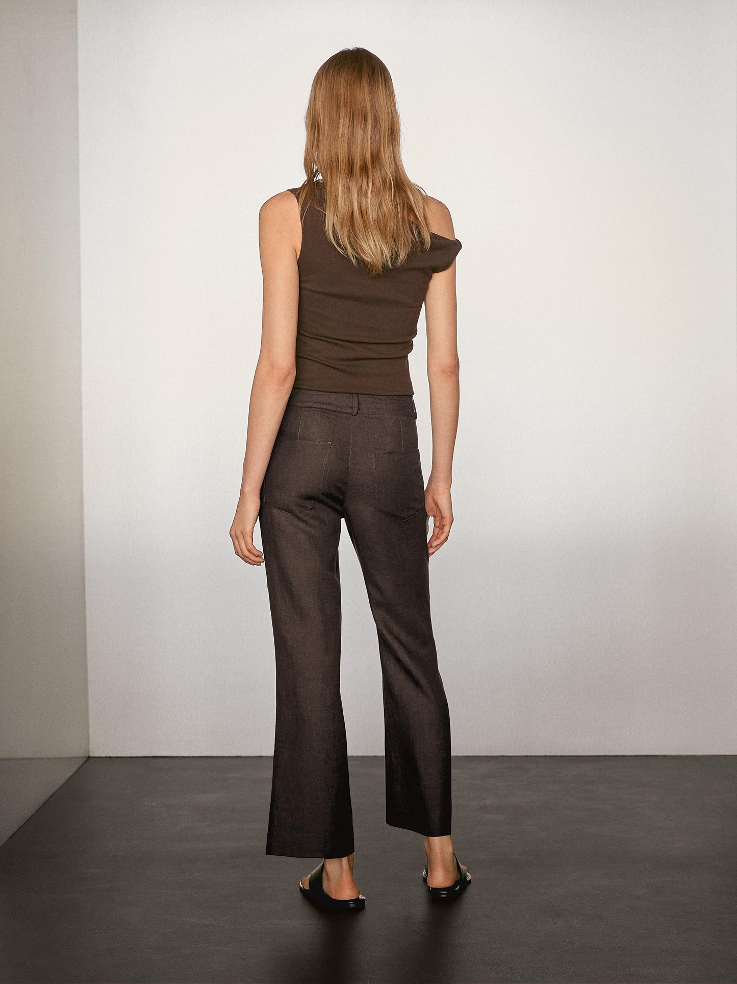 Flare fit trousers 100% linen