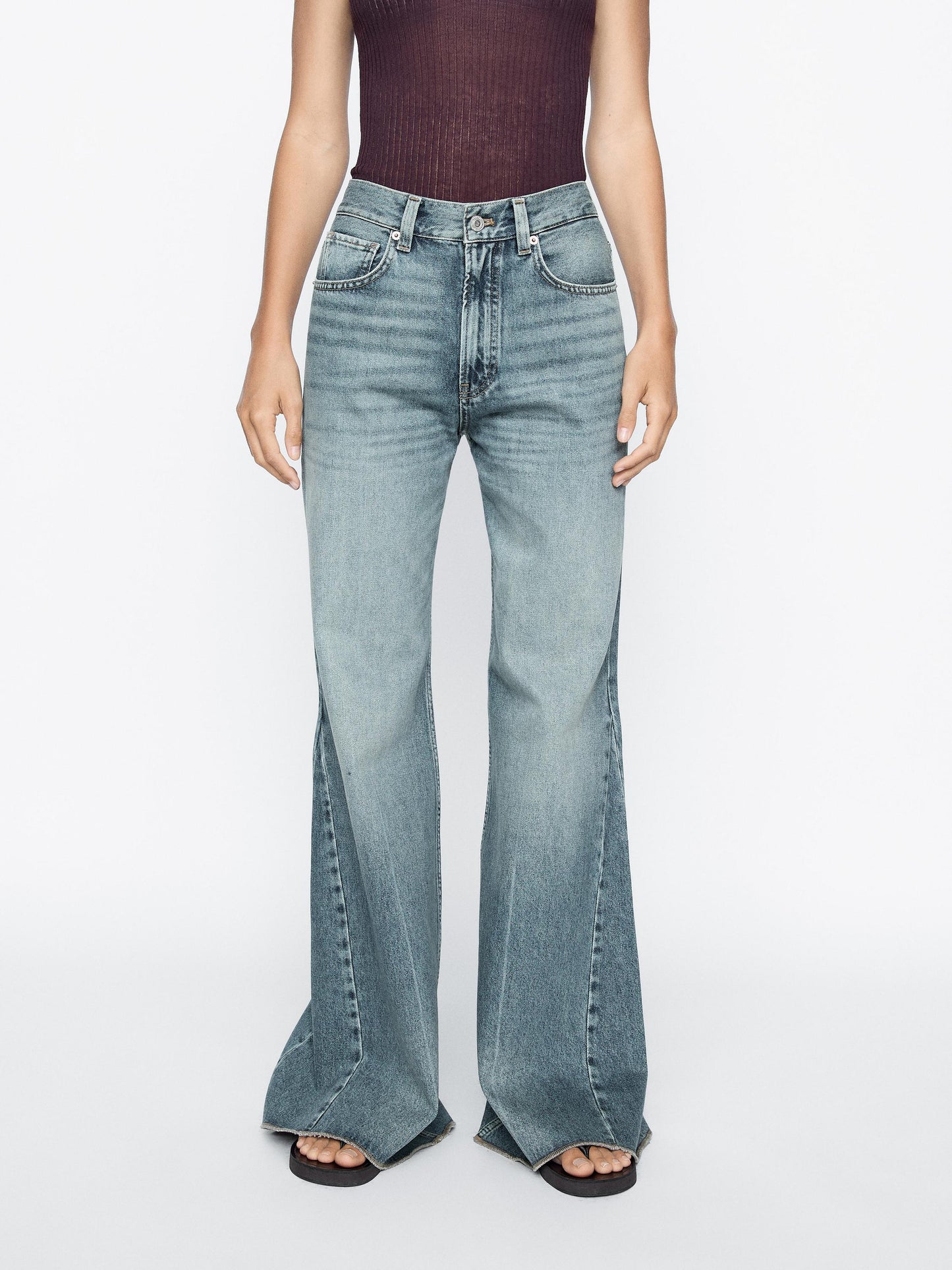 Flared high-waist cotton jeans