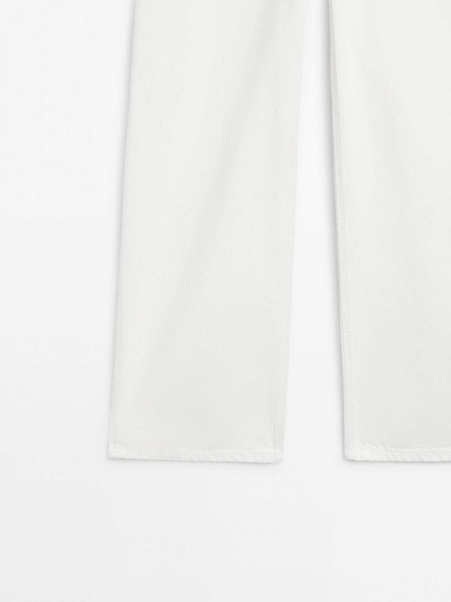 High-waist barrel fit jeans