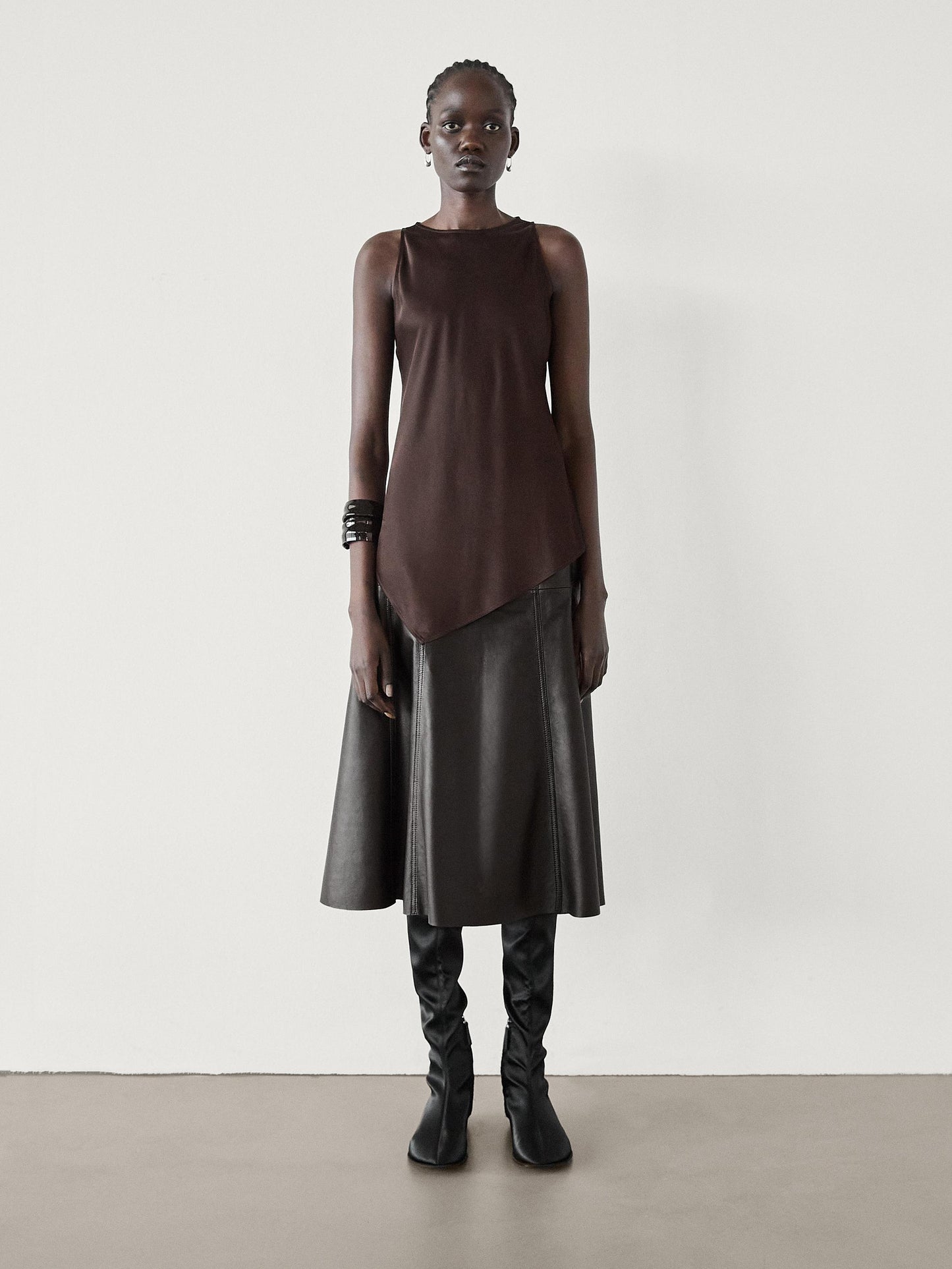 Asymmetric satin top