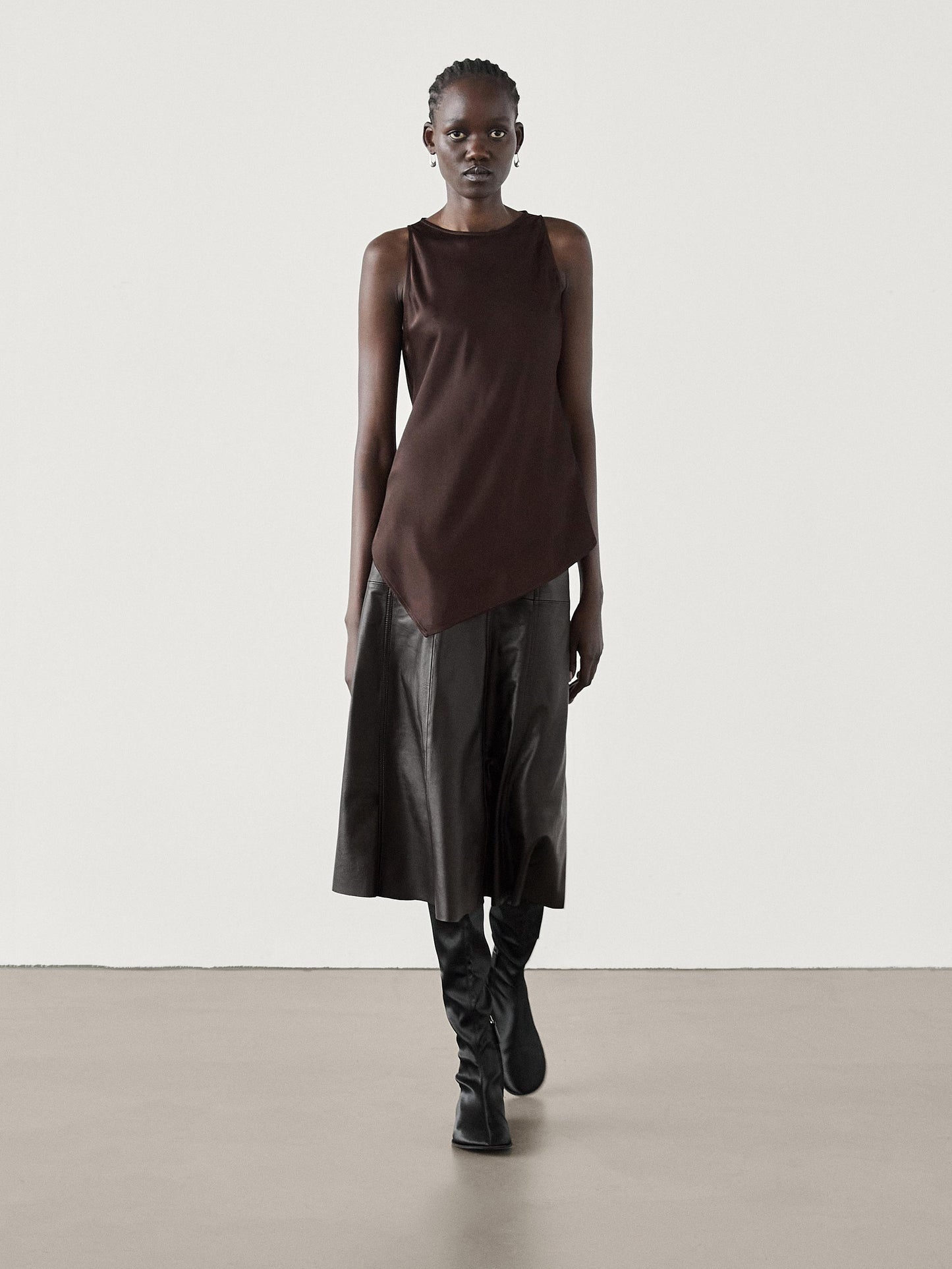 Asymmetric satin top
