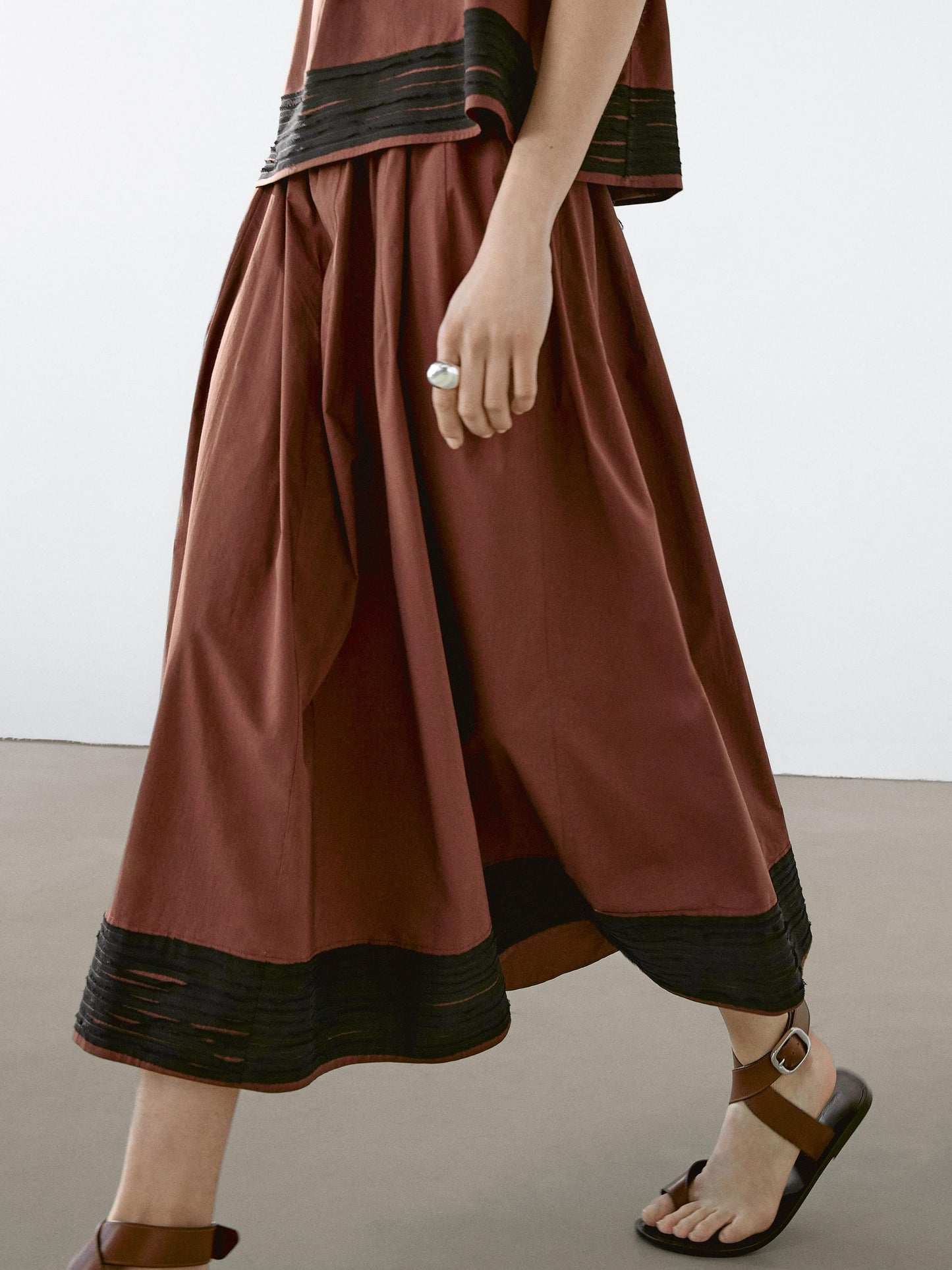 Flounce midi skirt with ribbon details