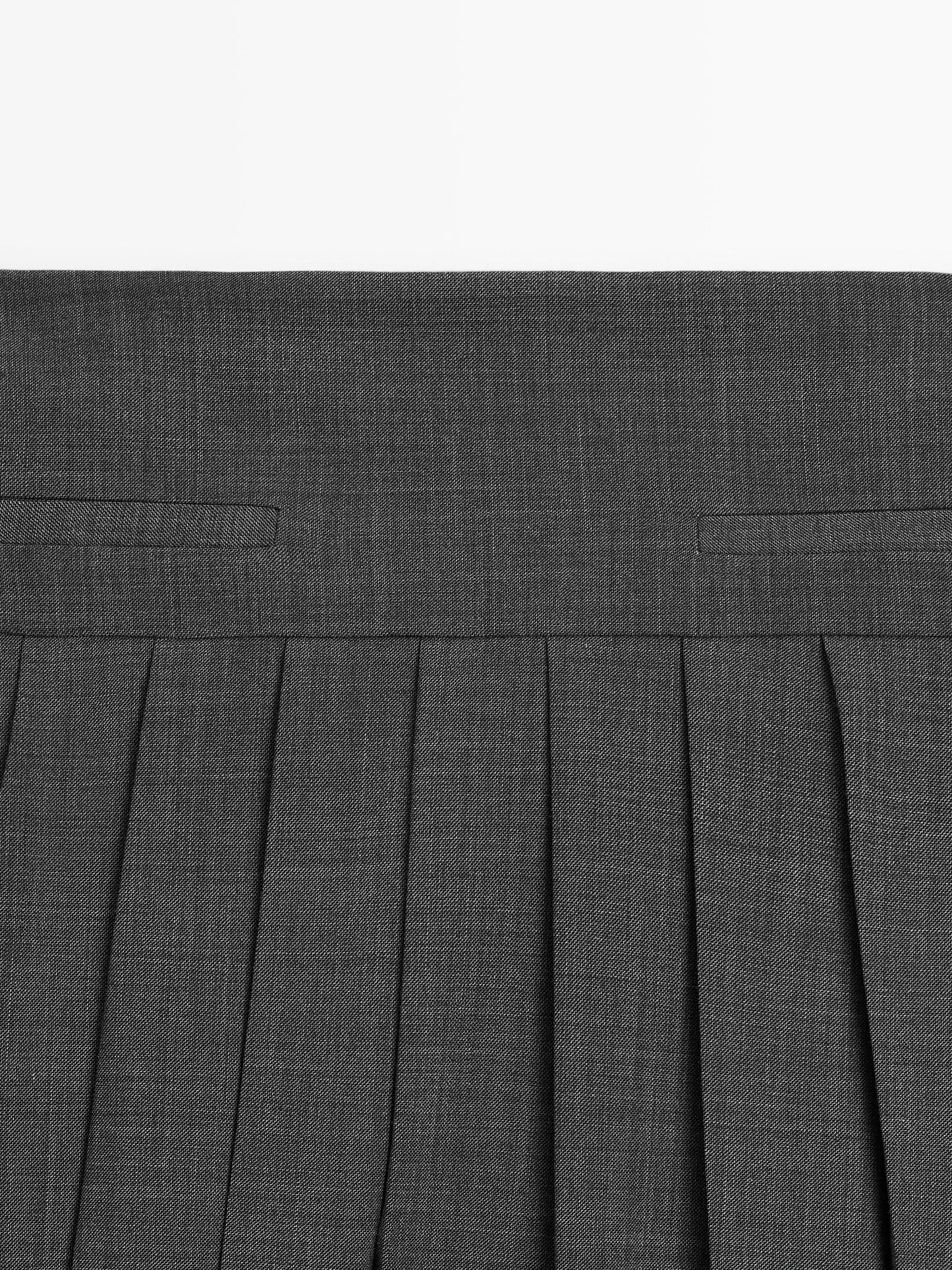 Midi skirt with box pleats