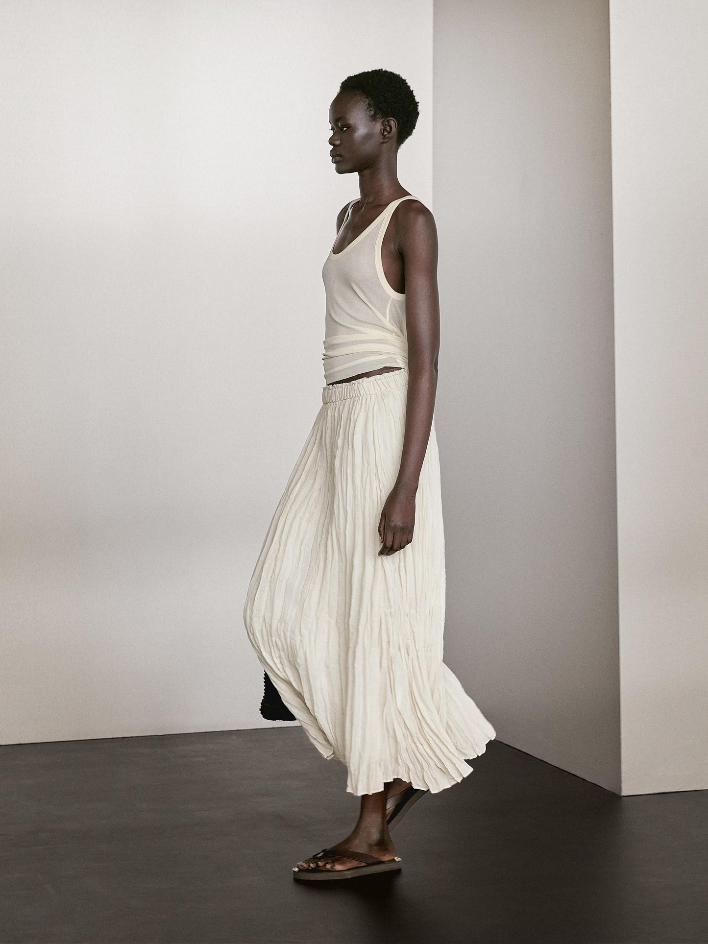Flared pleated midi skirt