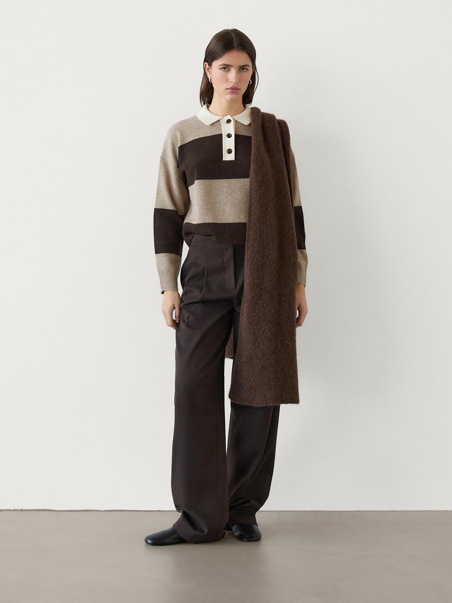 Striped knitted sweater polo neck