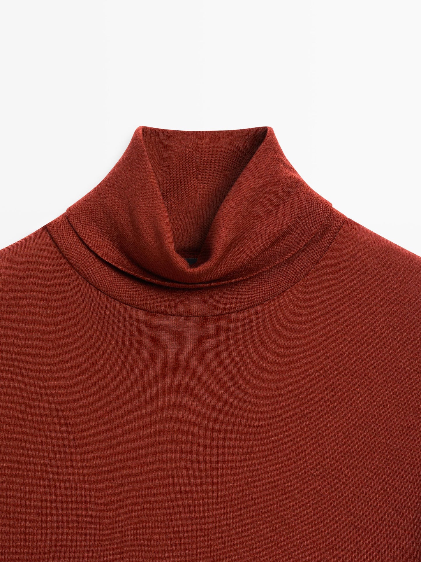 High neck T-shirt with short sleeves