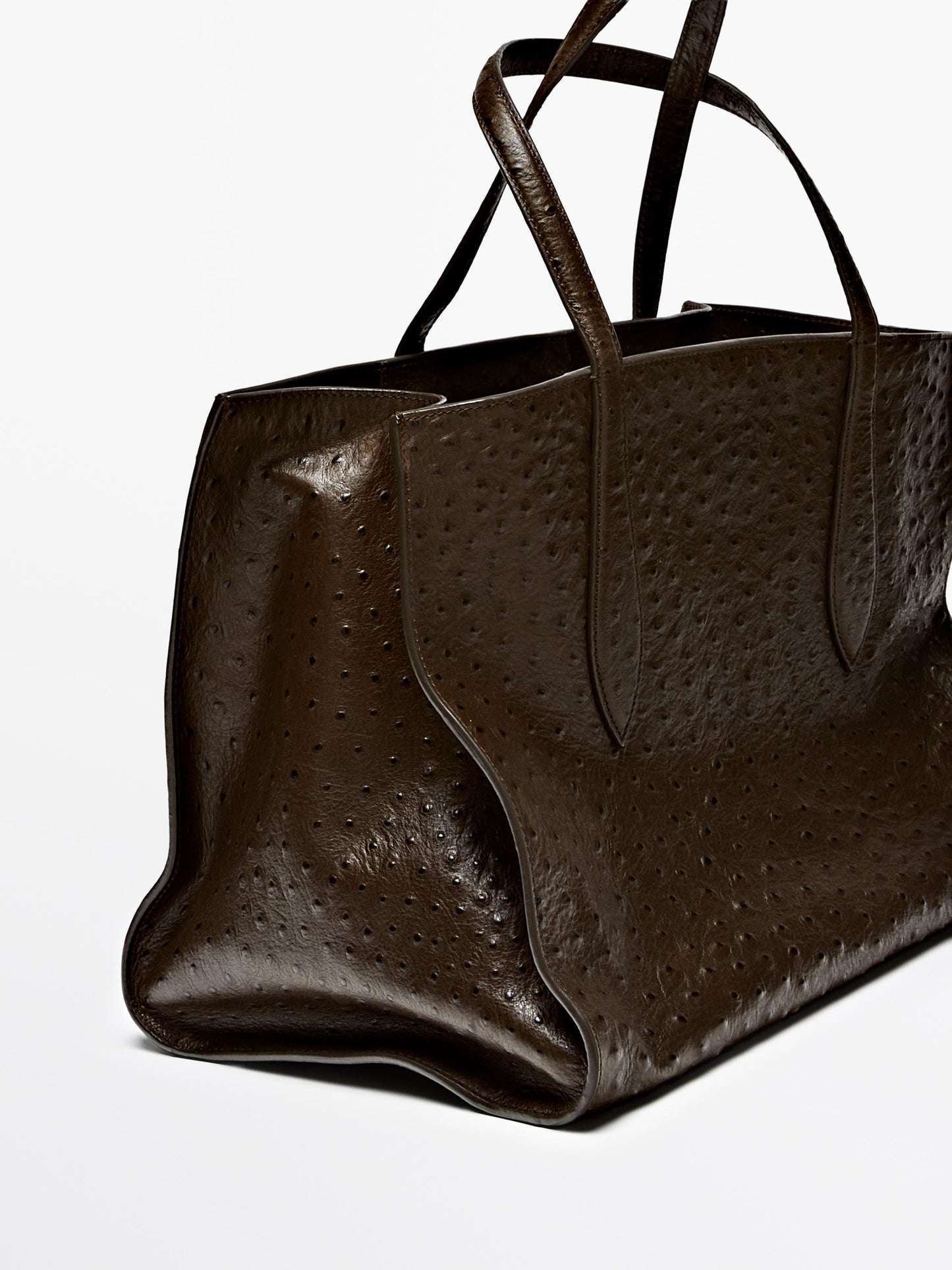 Icon maxi bag in textured leather