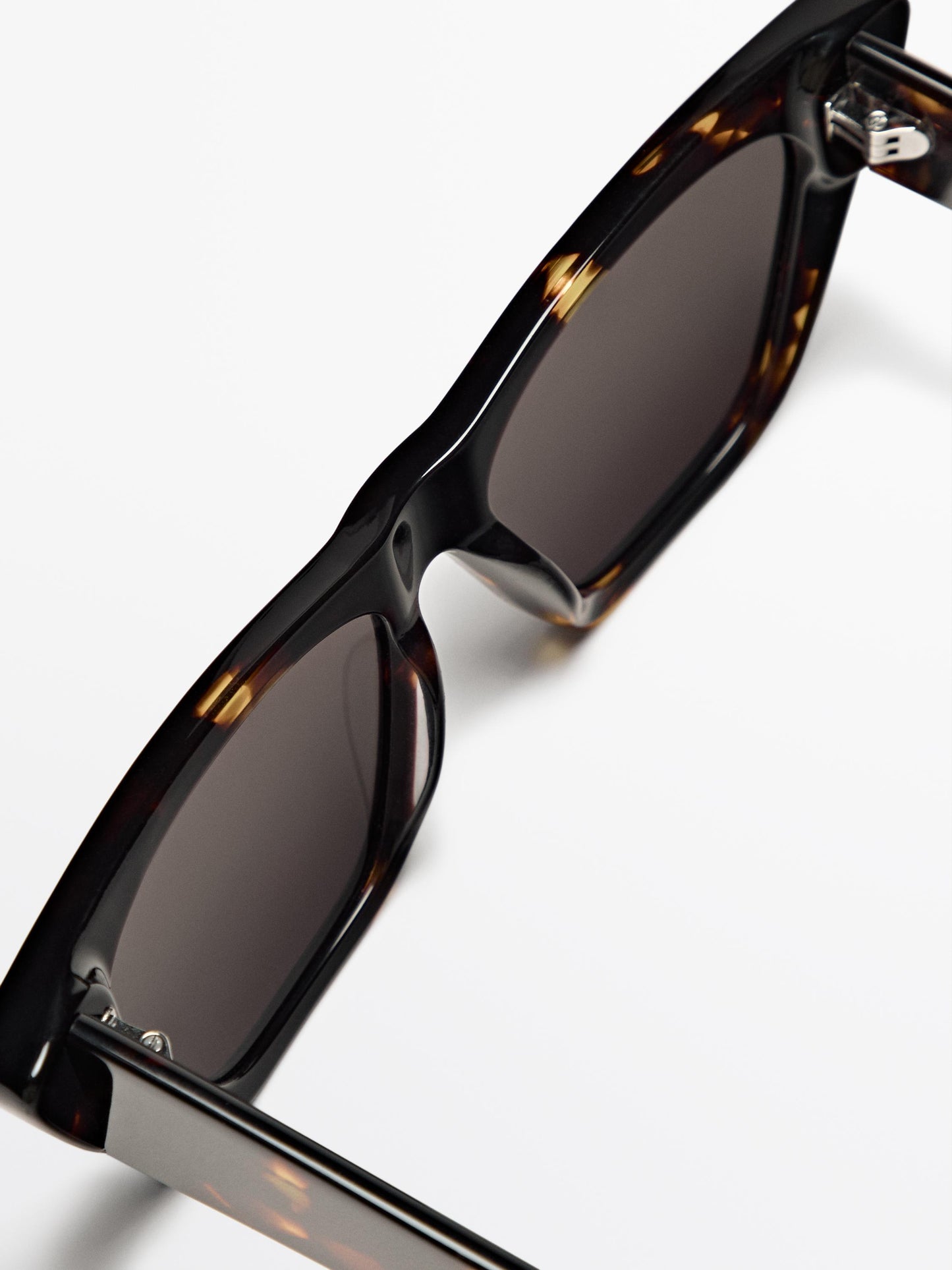 Tortoiseshell-effect cateye sunglasses