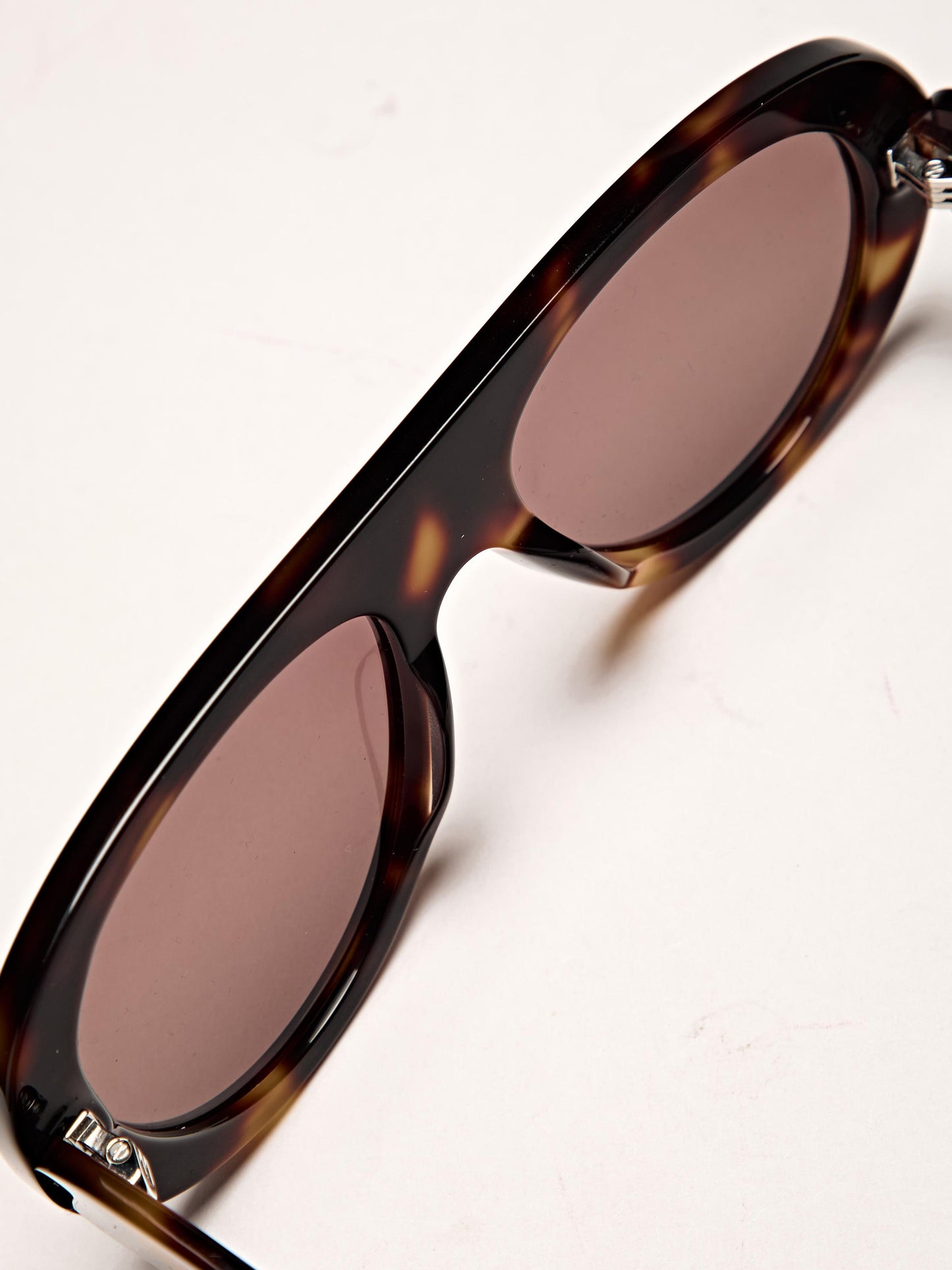 Oval sunglasses