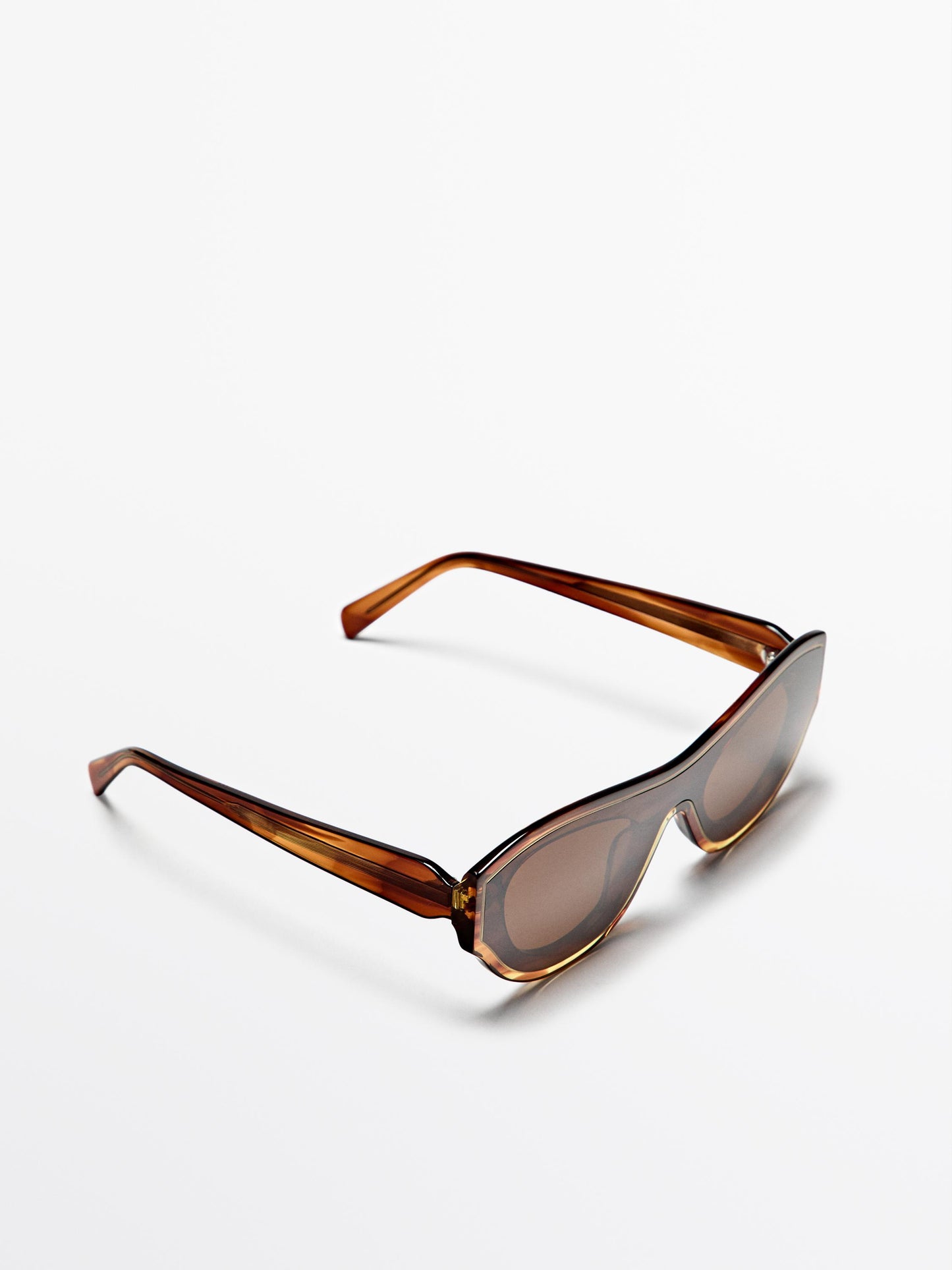 Double-effect sunglasses