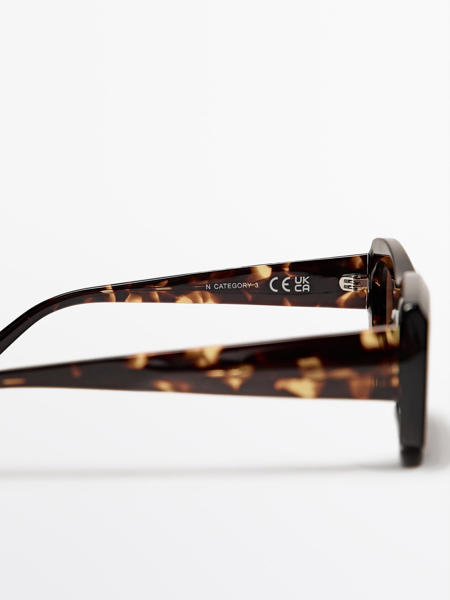 Rectangular sunglasses