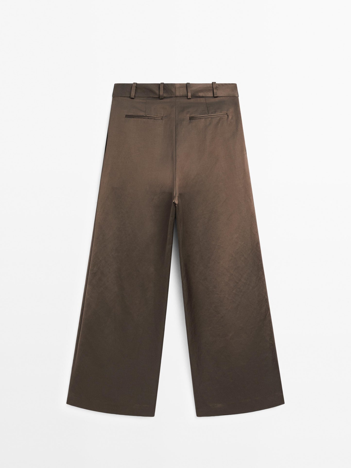 Trousers with elastic hems