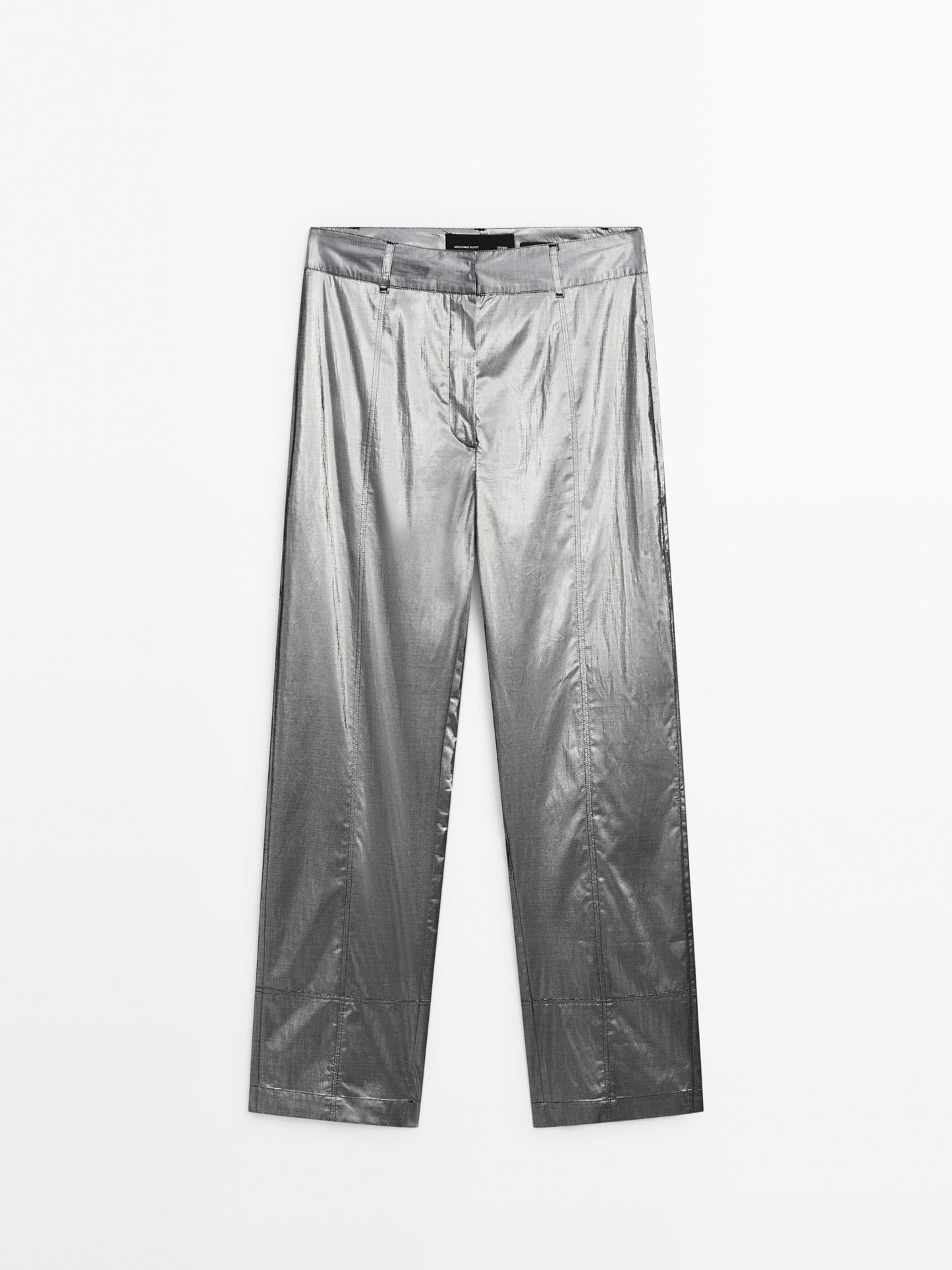Shiny trousers with seams