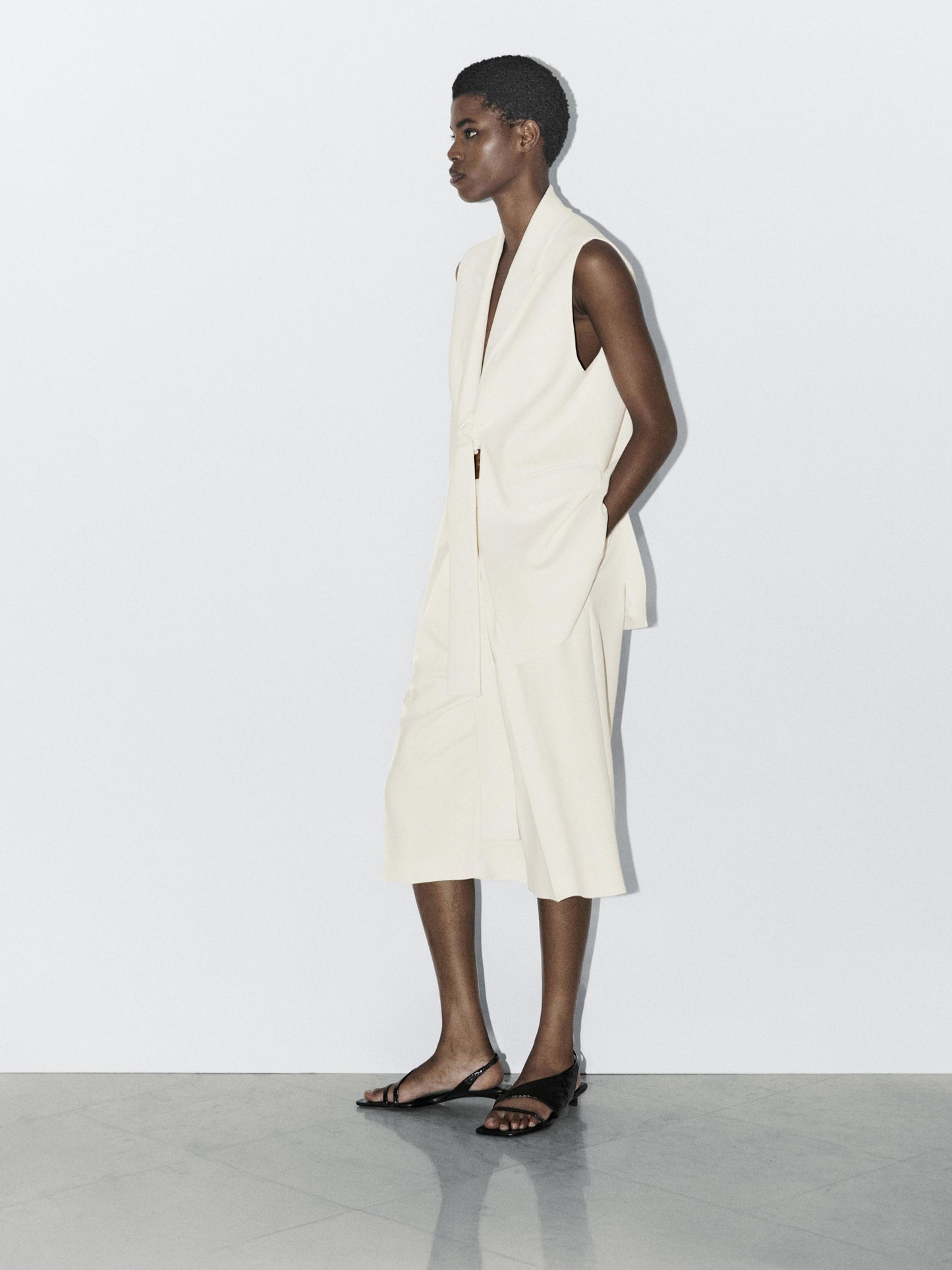 Smart Bermuda shorts with darts