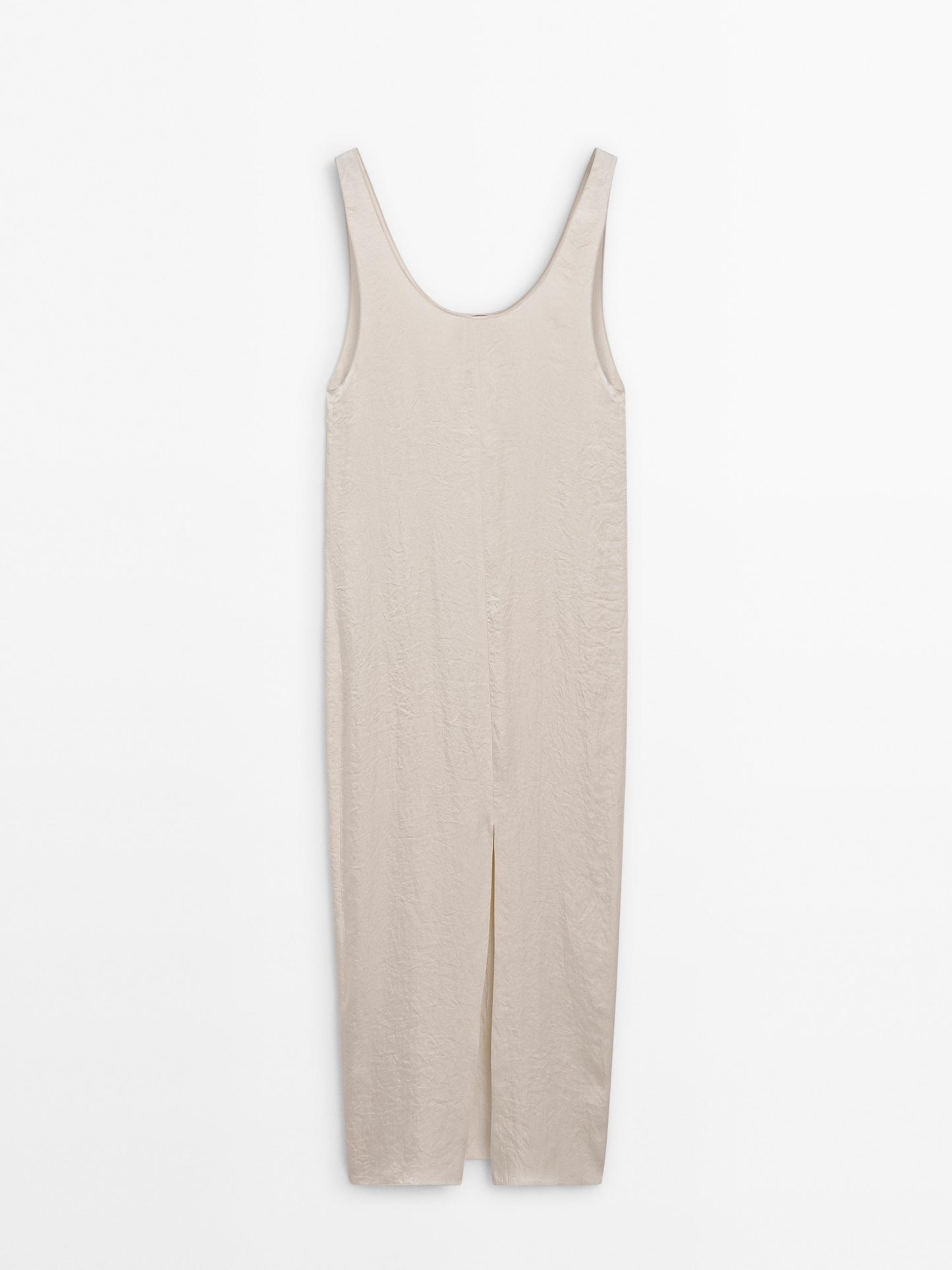 Long dress with round neckline