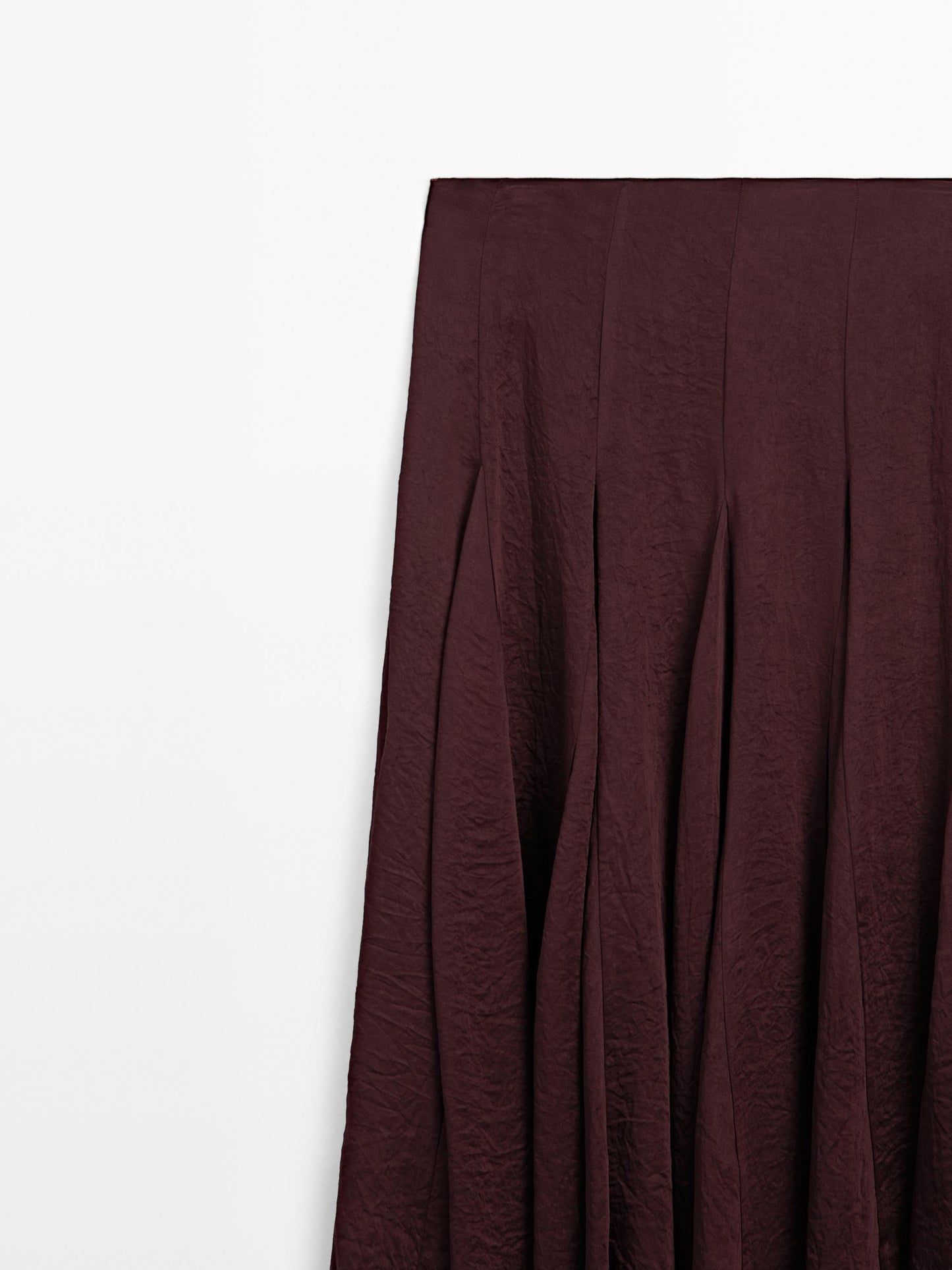 Flowing midi skirt with godet details