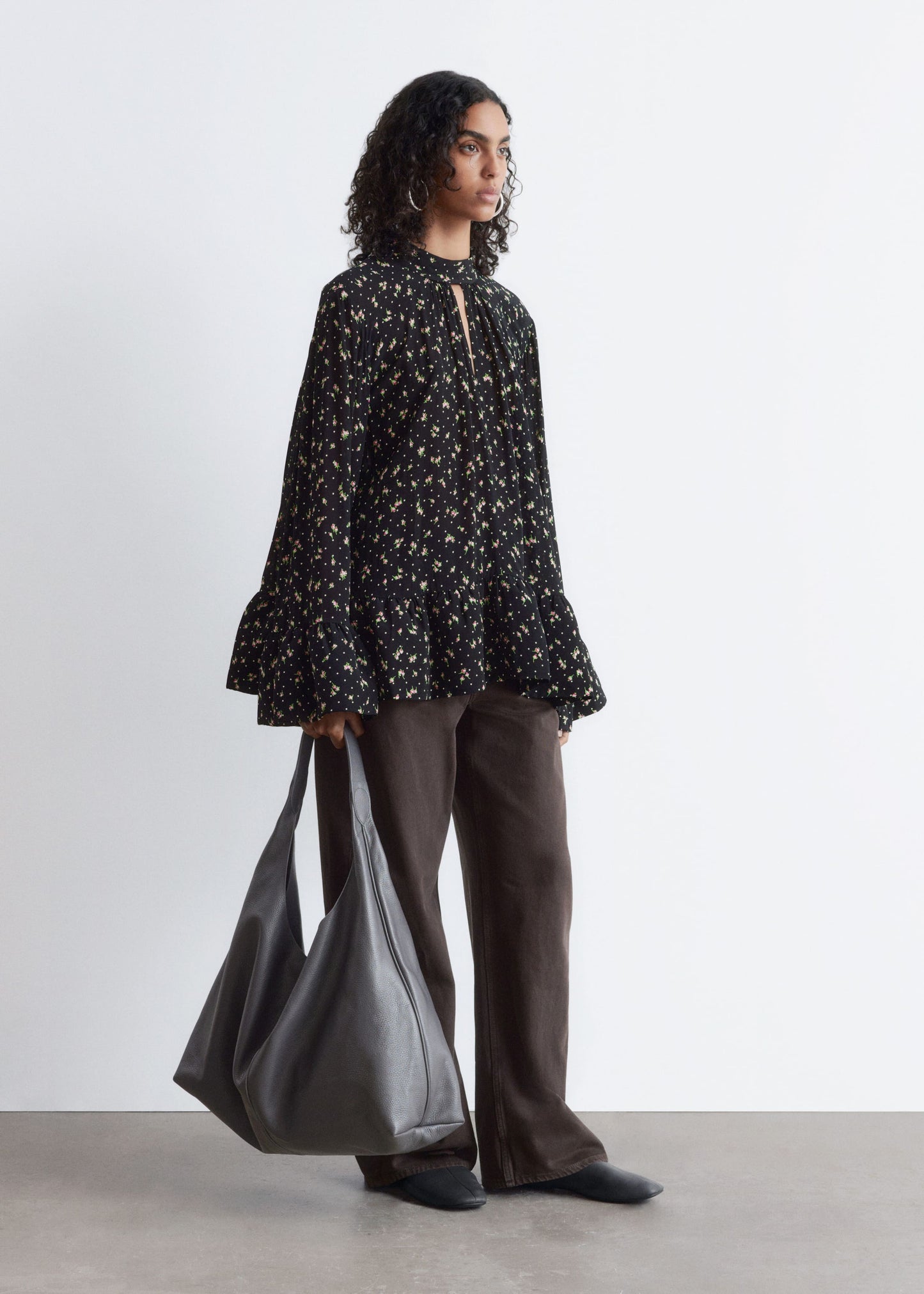 Frilled Stand-Collar Blouse