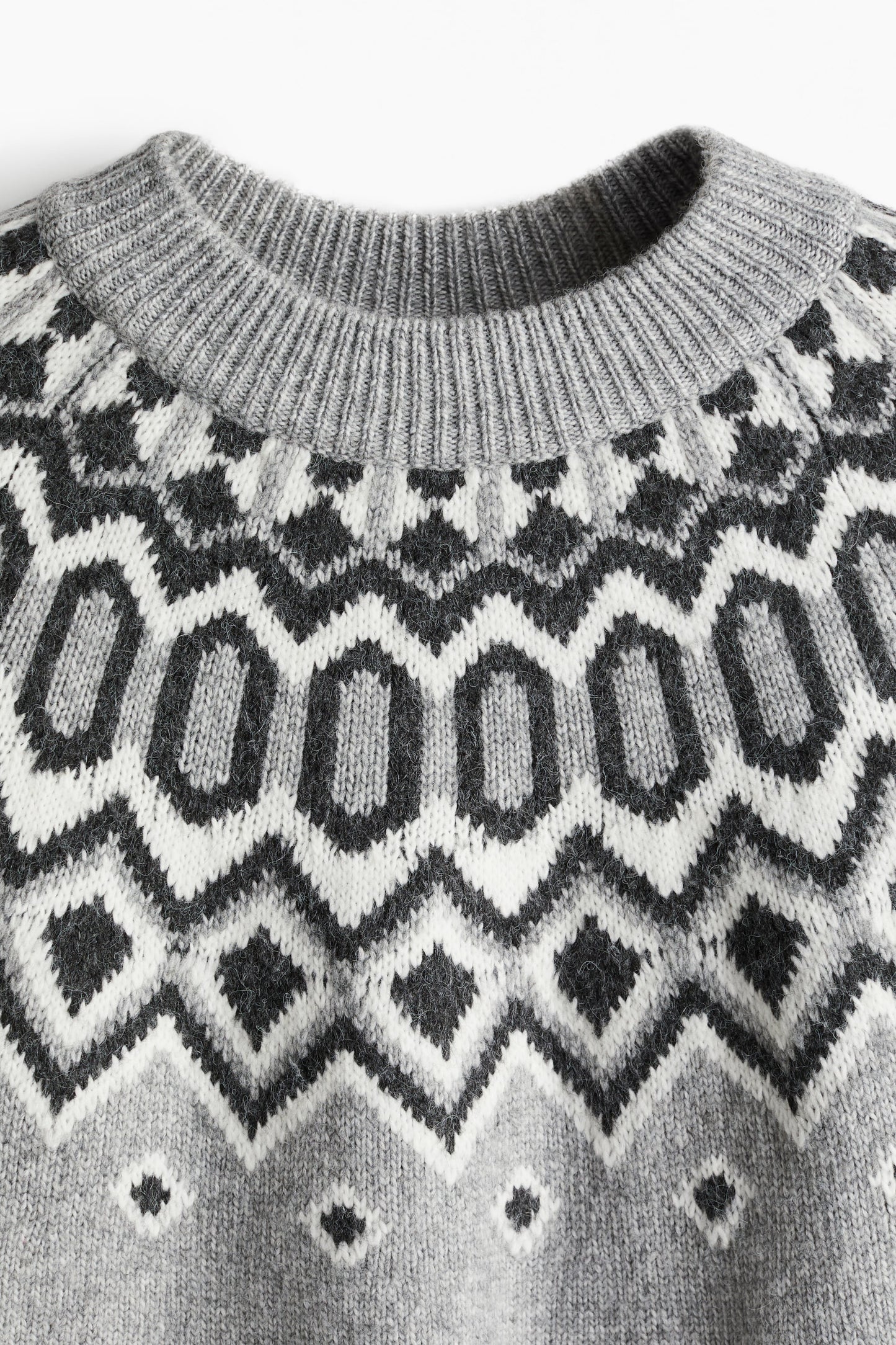 Jacquard-knit jumper