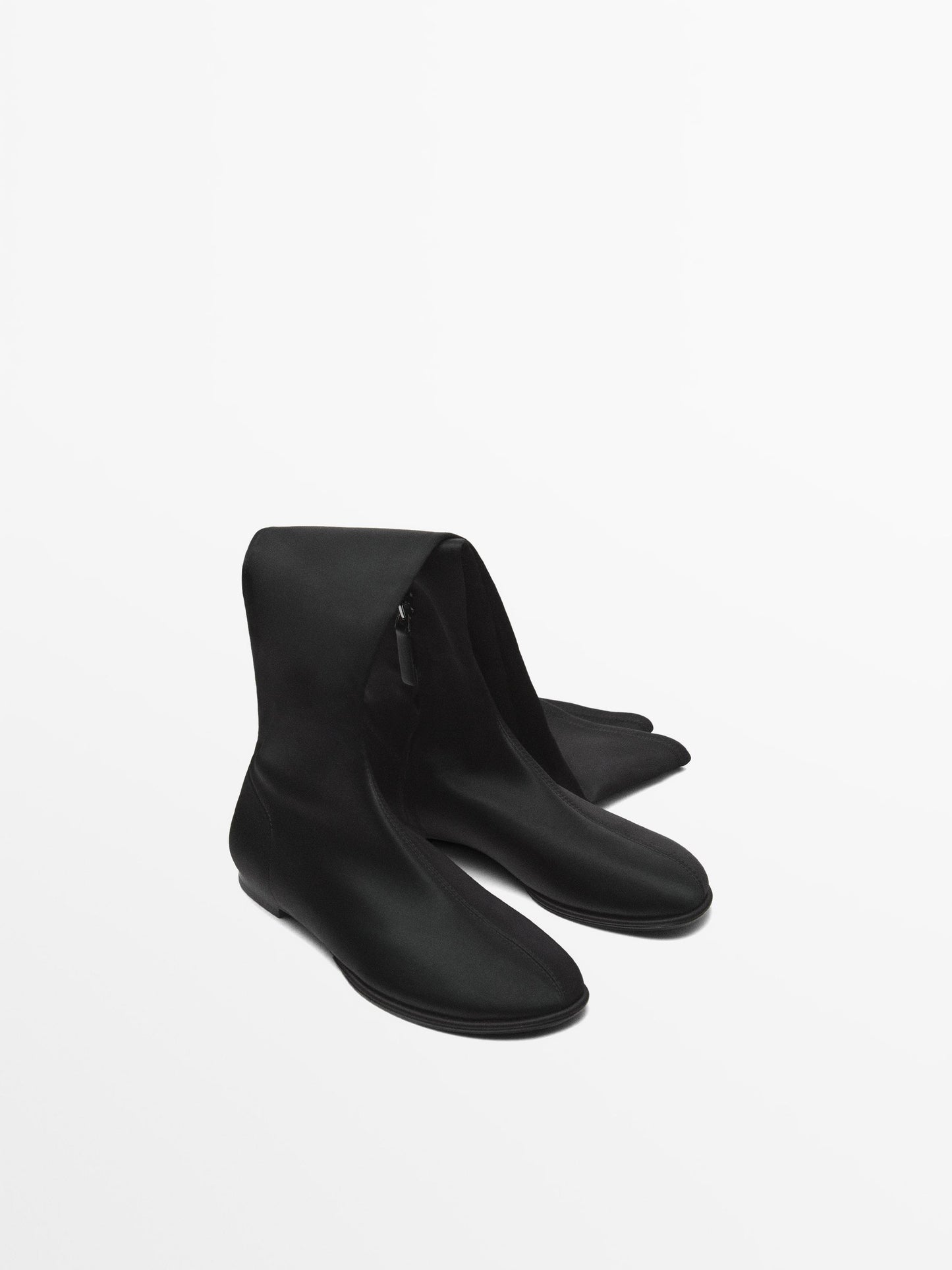 Flat satin boots