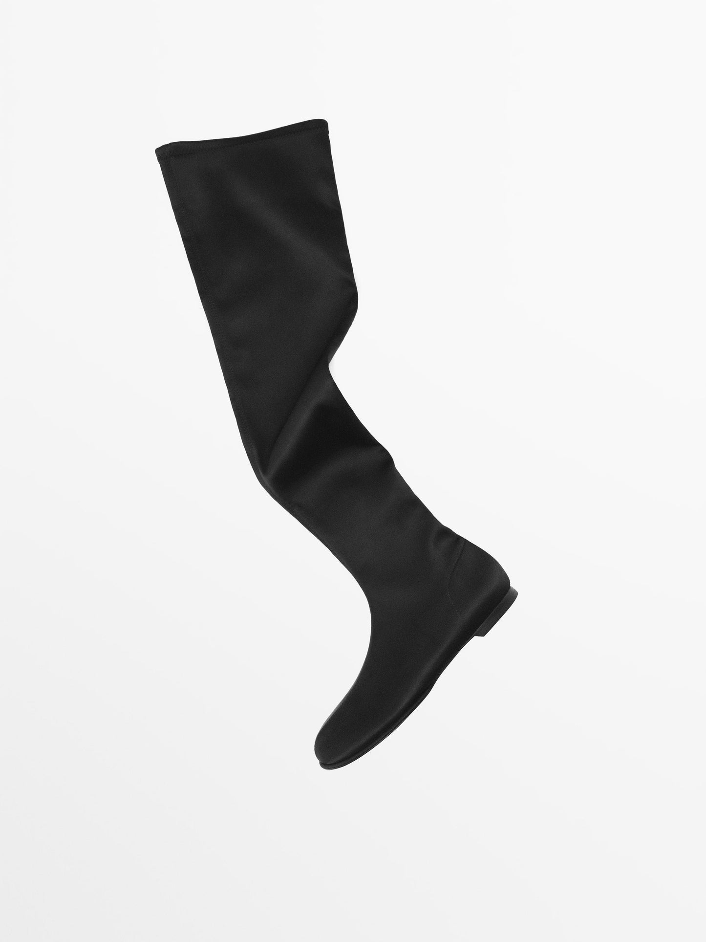 Flat satin boots