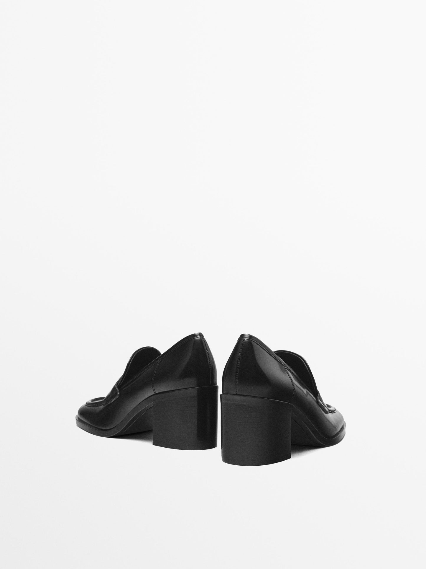 Heeled loafers