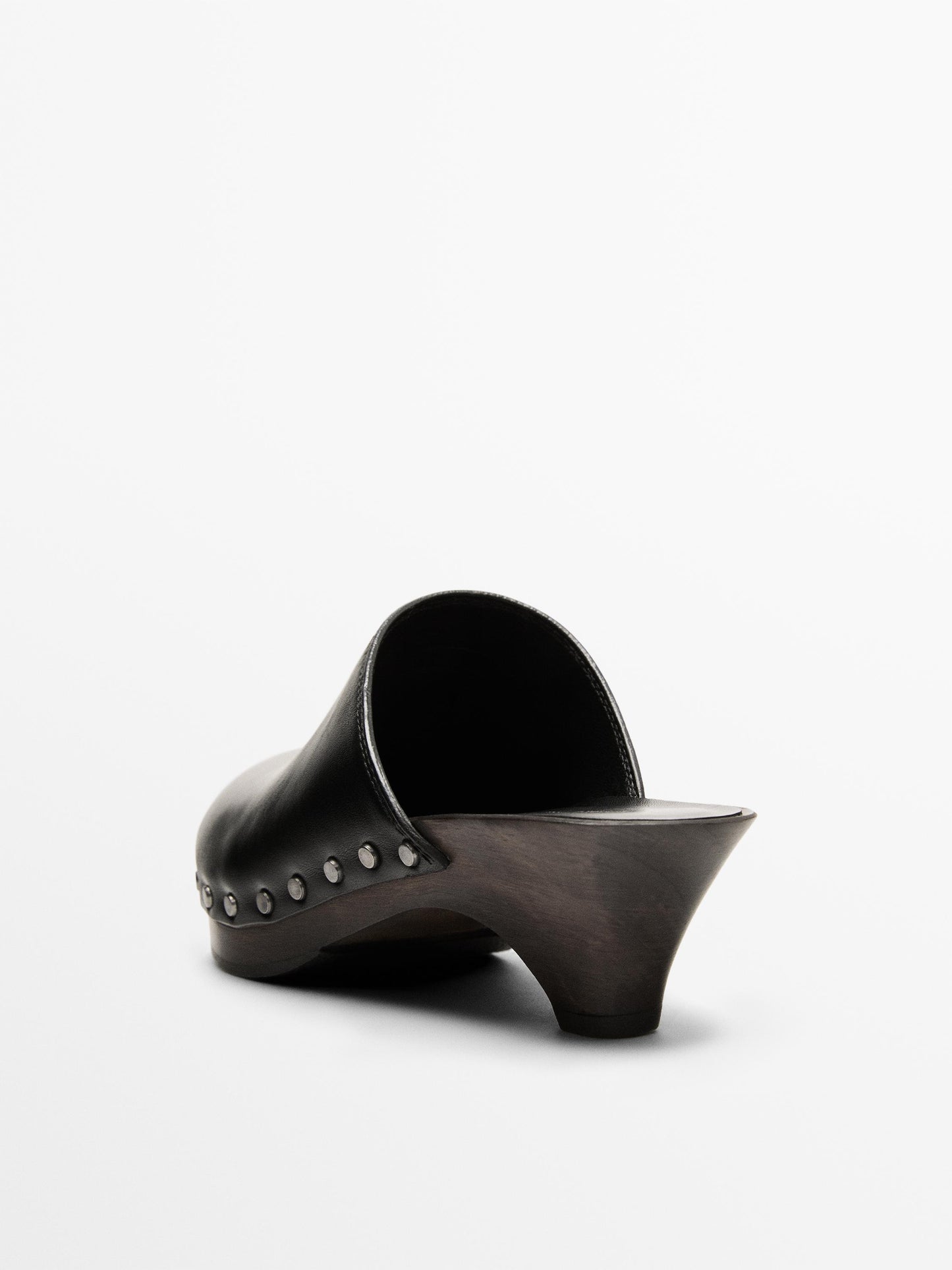 High-heel clogs