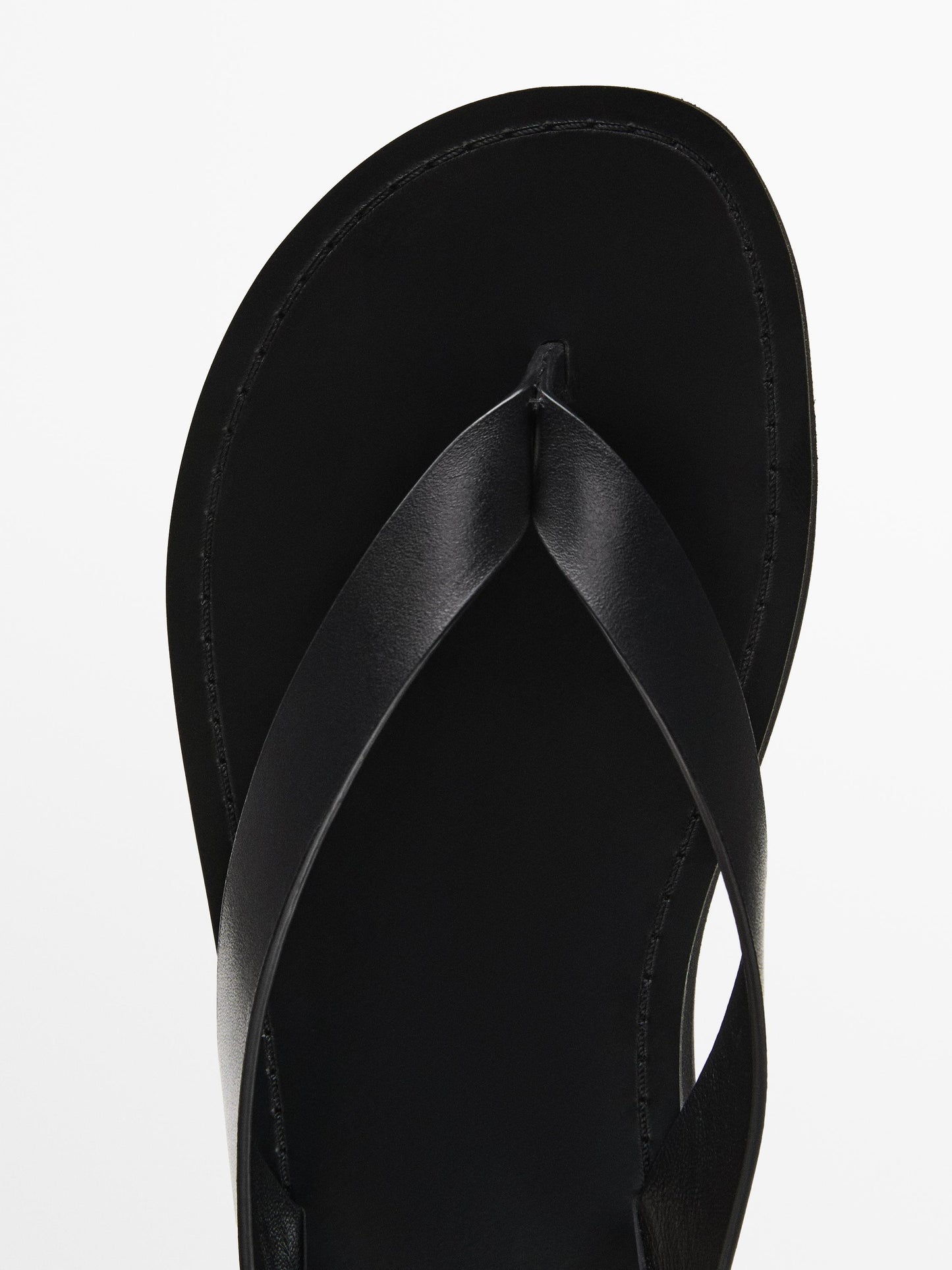 Flat leather sandals