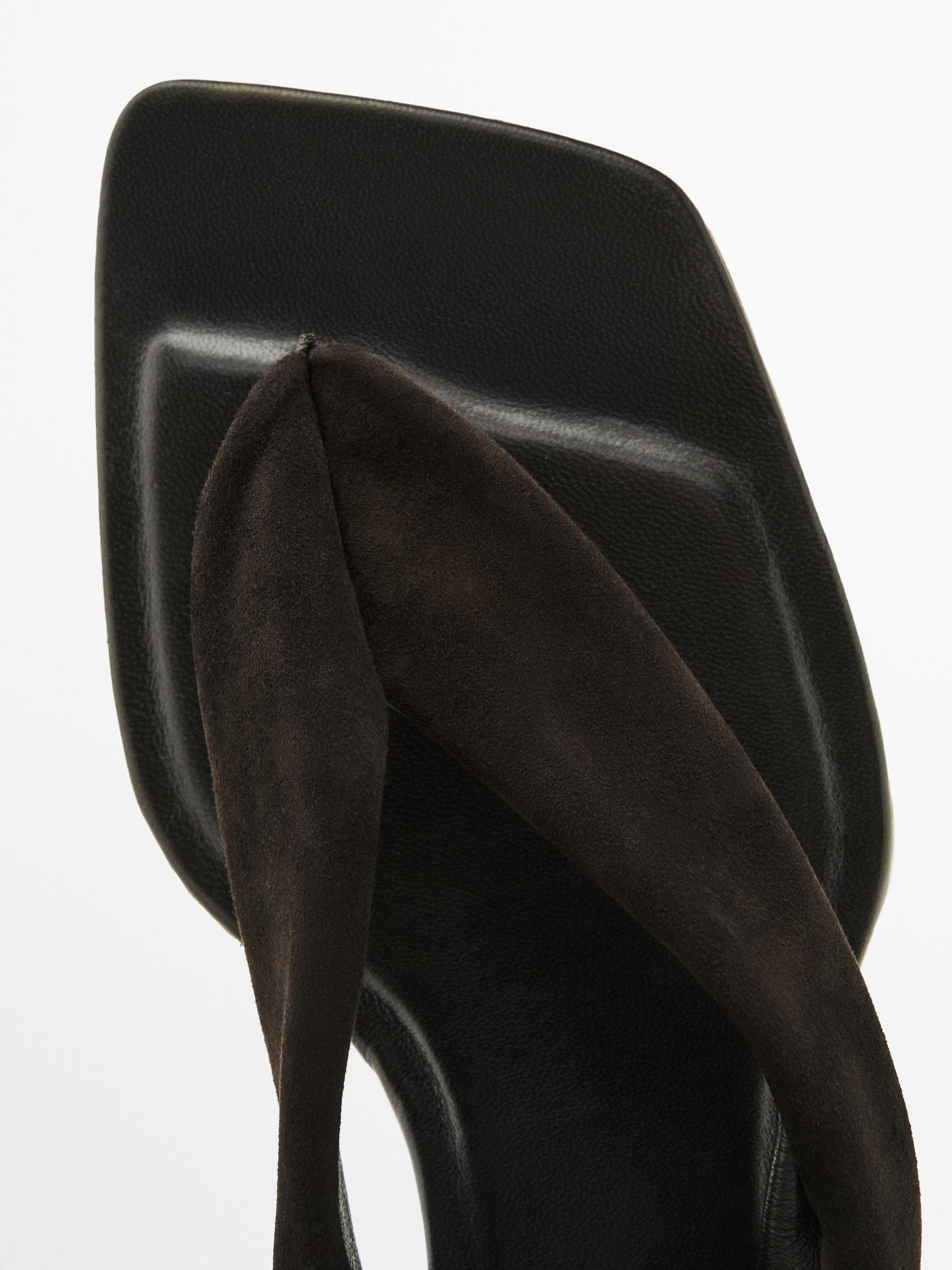 Flat suede sandals