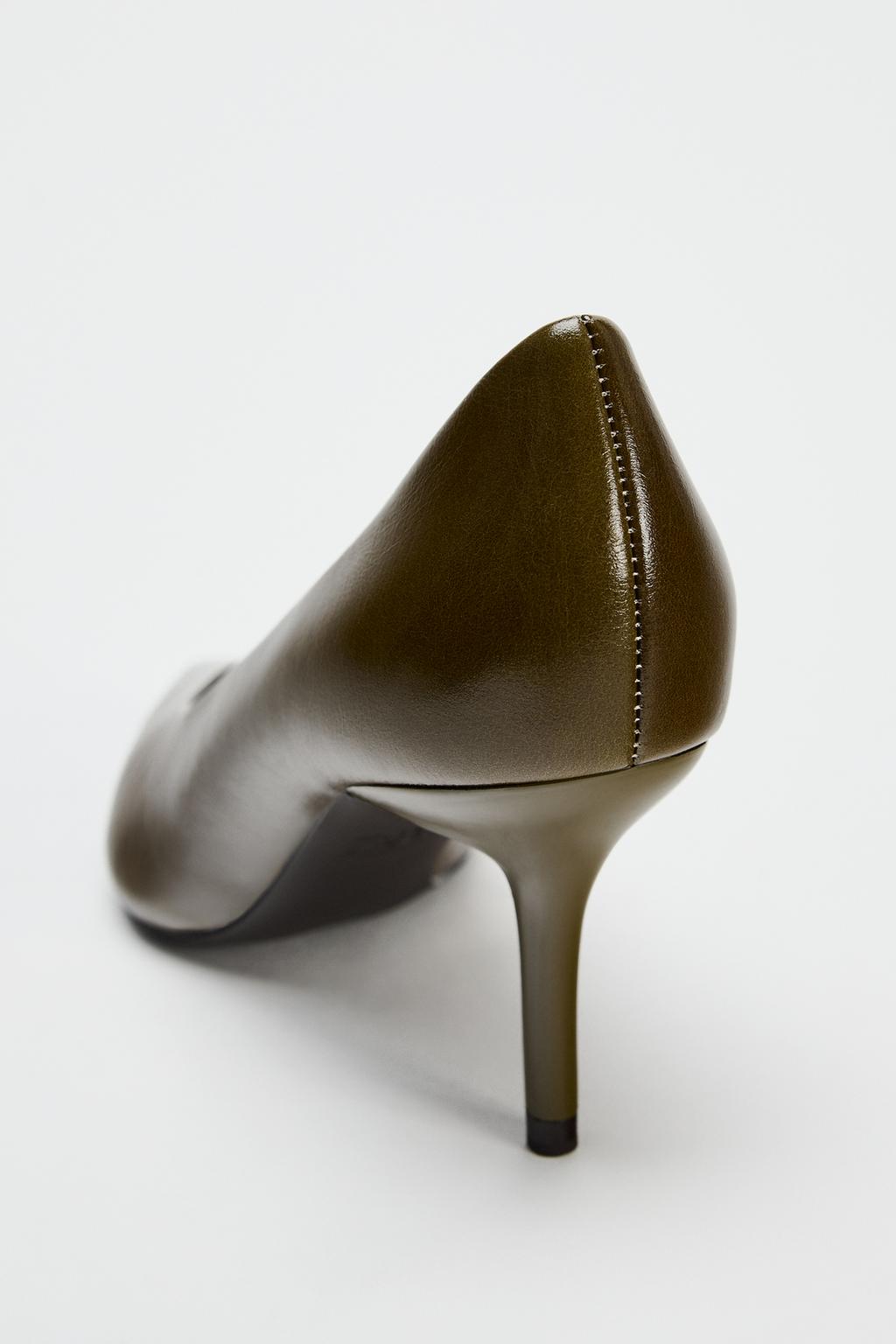 Leather high-heel shoes