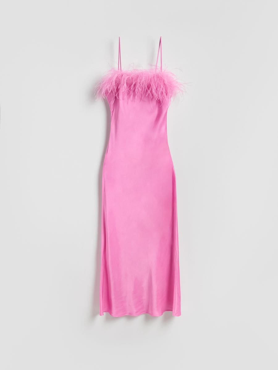Satin dress with natural feathers