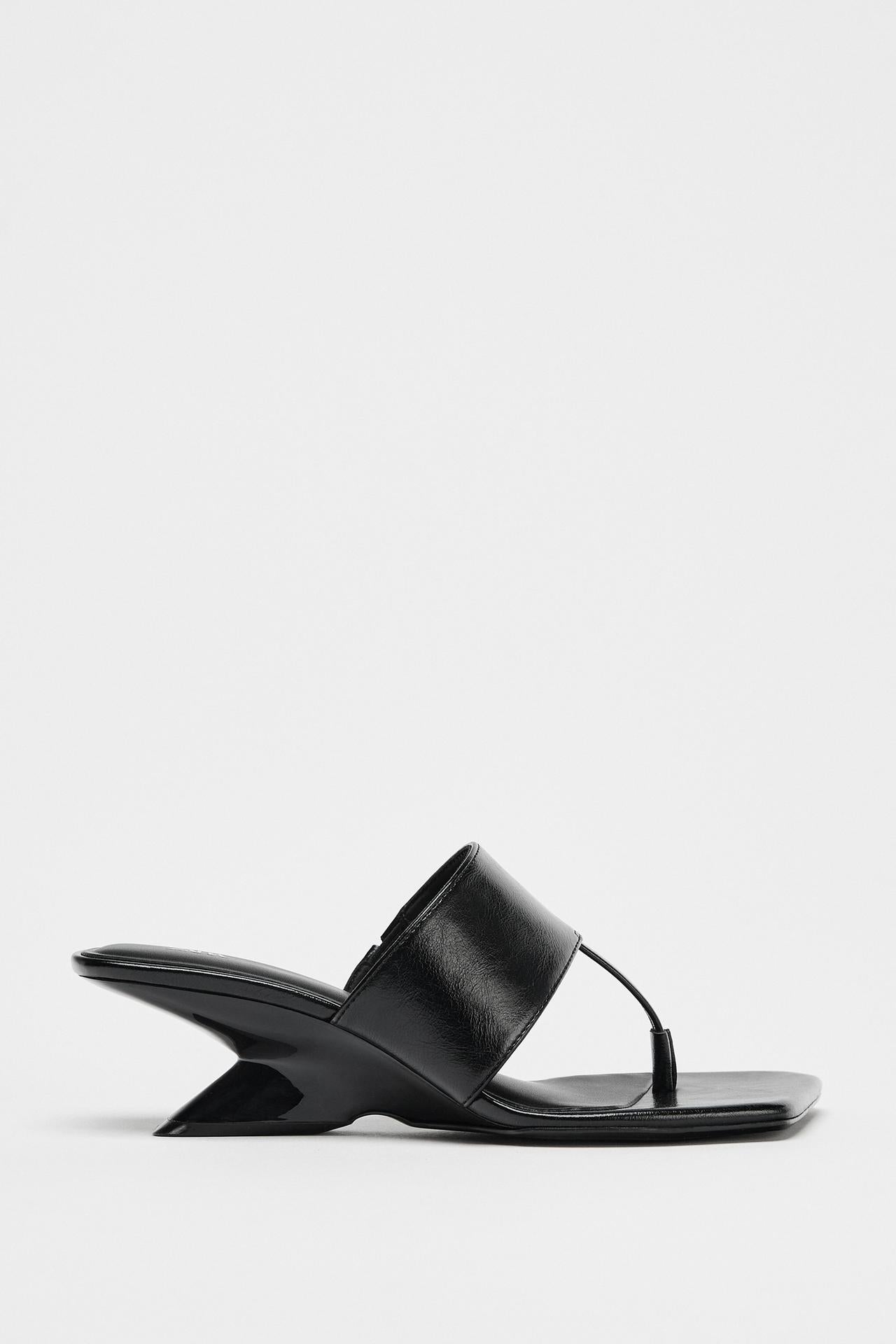 Asymmetric Wedge Heel