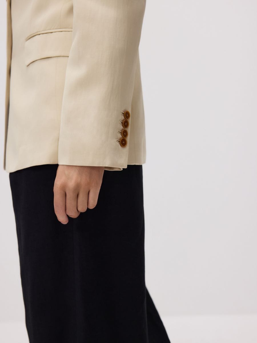 Linen blend satin blazer