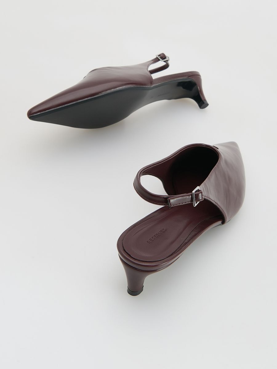 Pumps with open heel