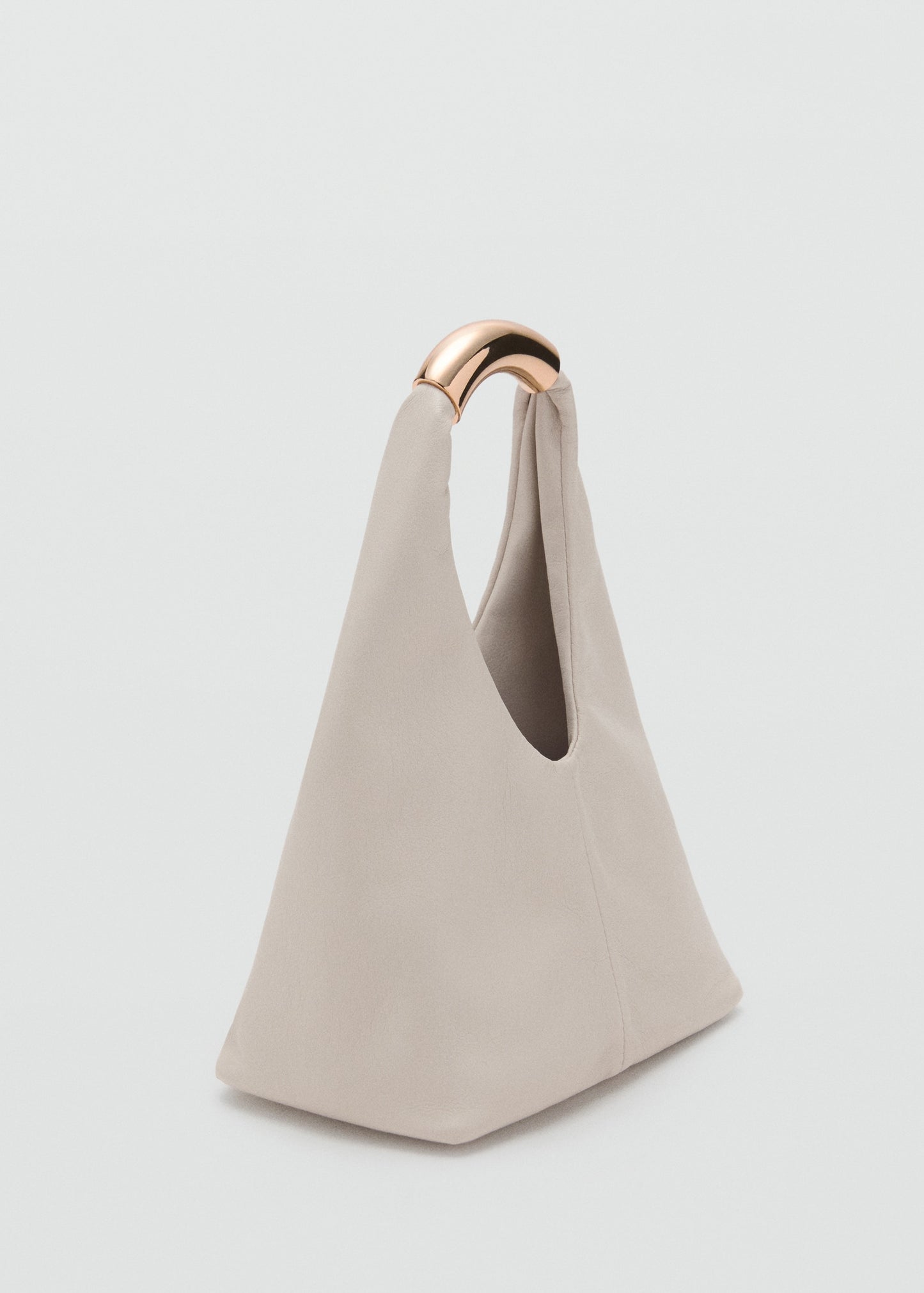 Handbag with metal handle