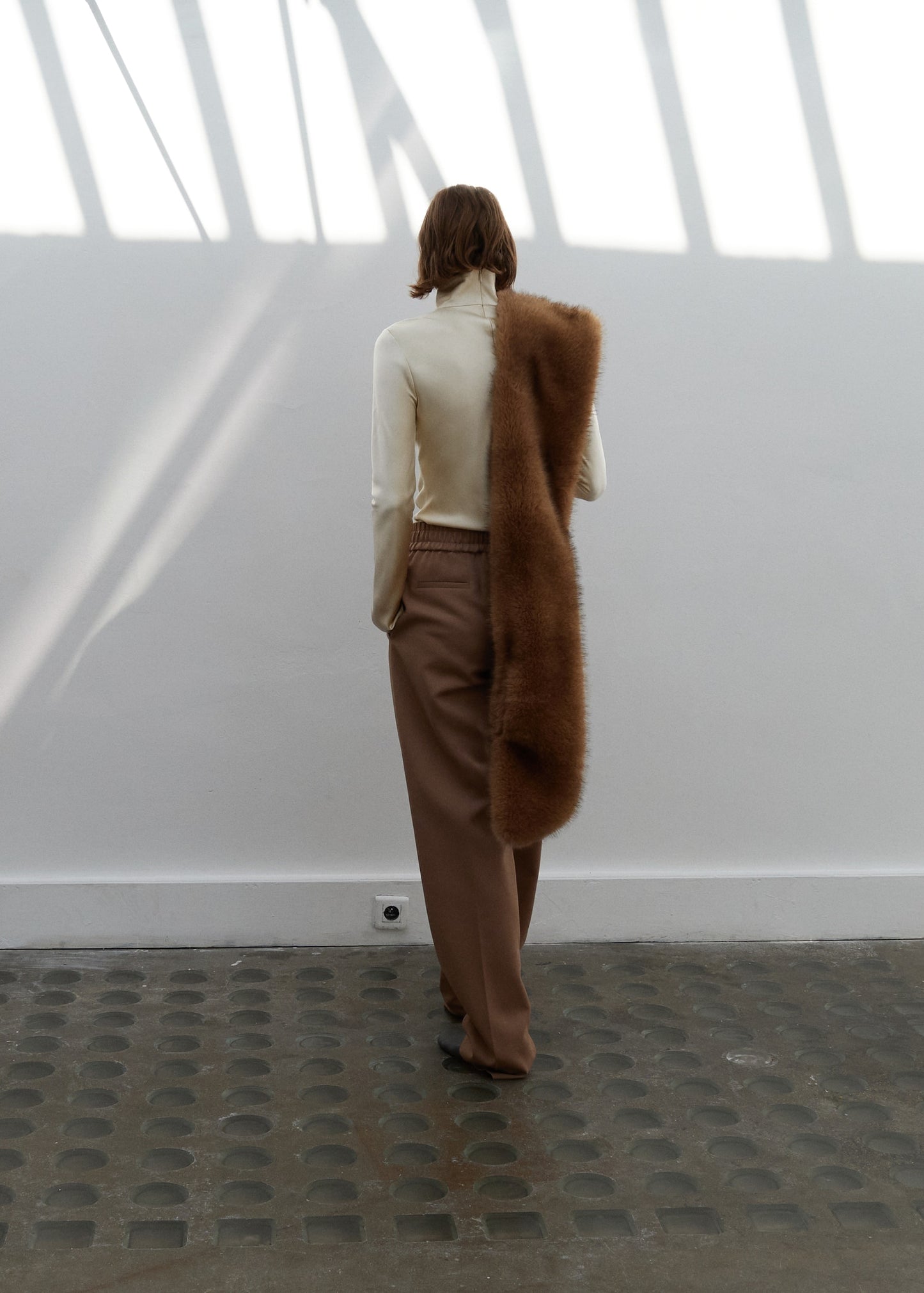 100% wool trousers with elastic waist