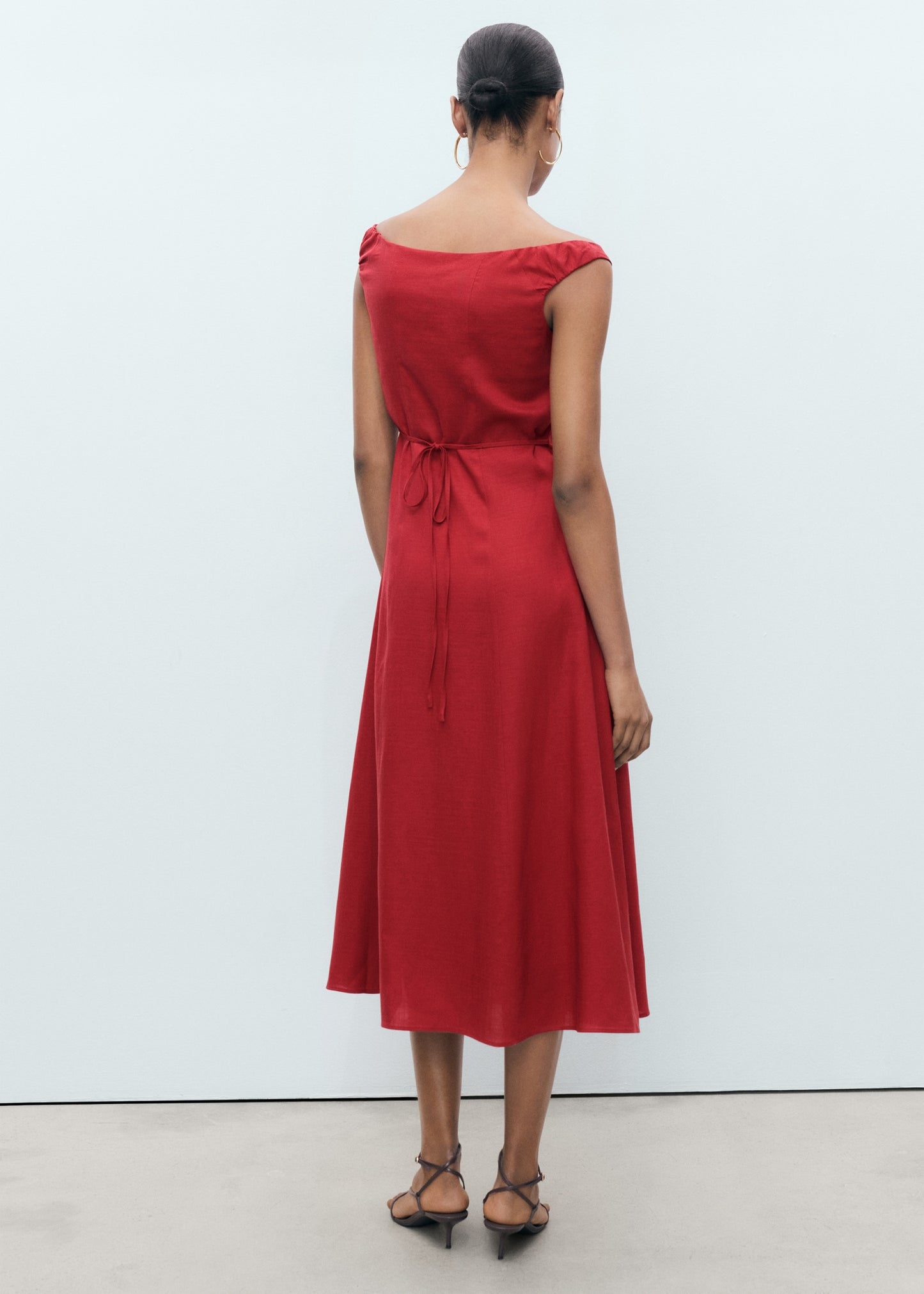 Buttoned midi dress
