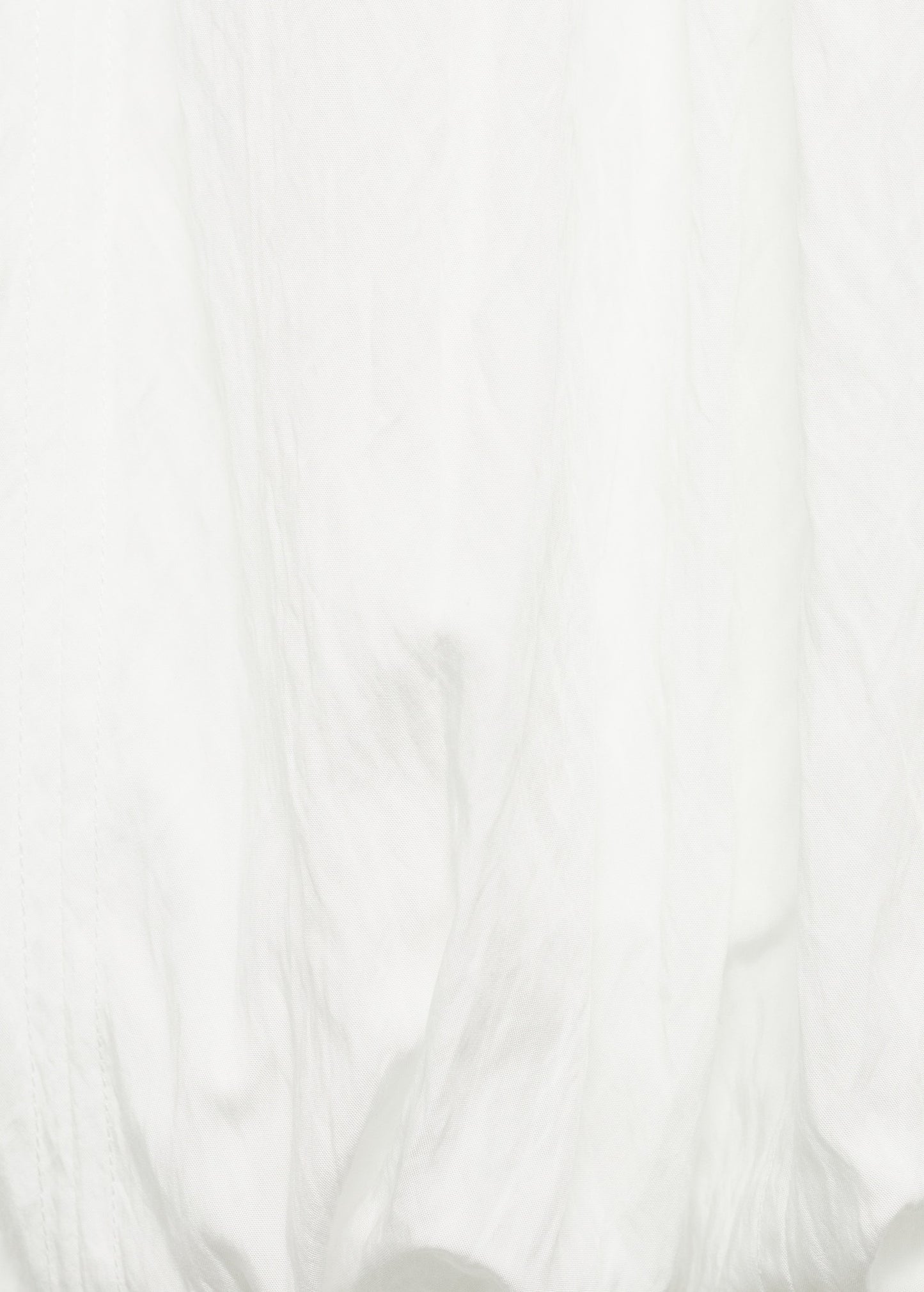 Long balloon-effect dress