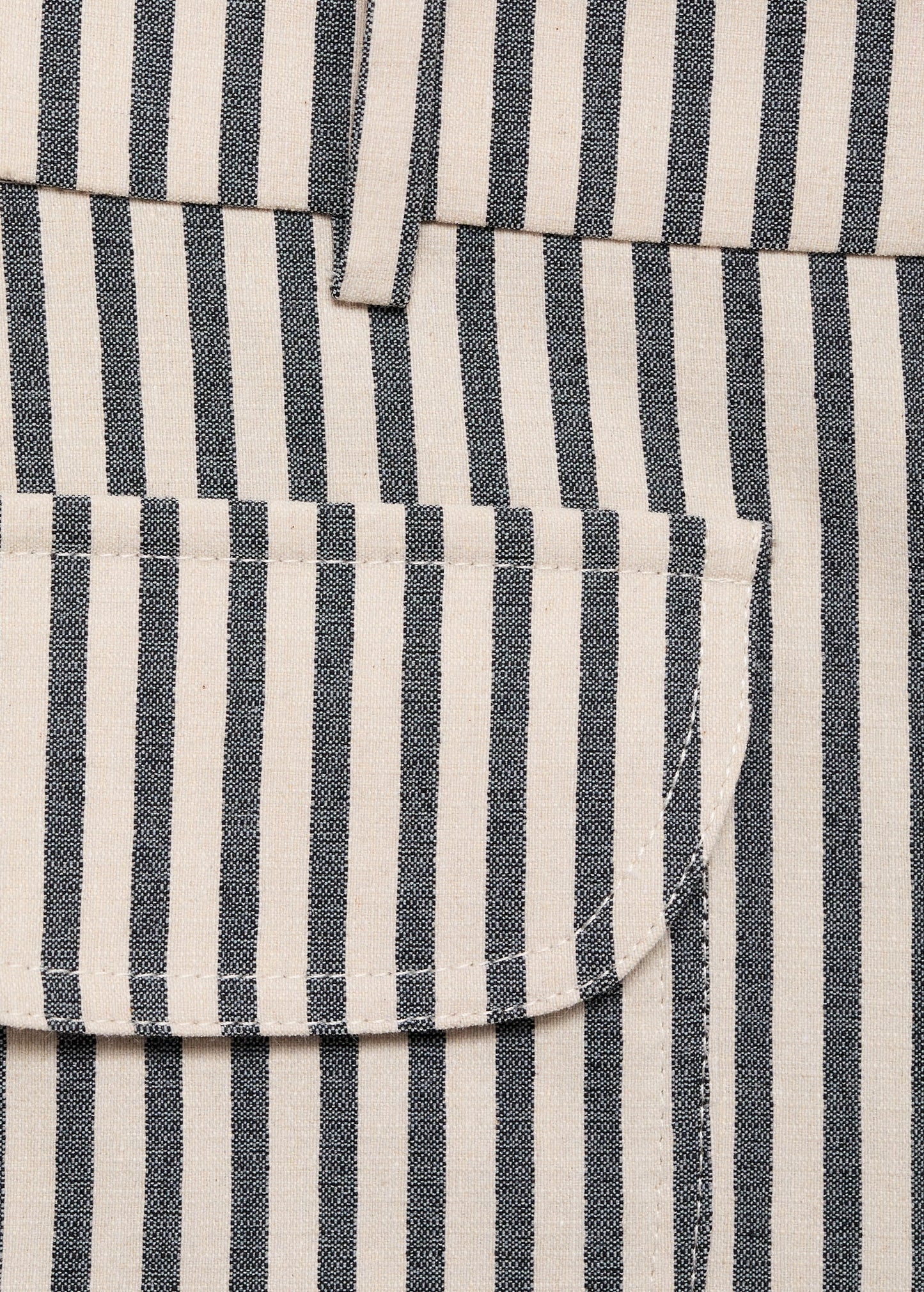 Striped trousers with pockets
