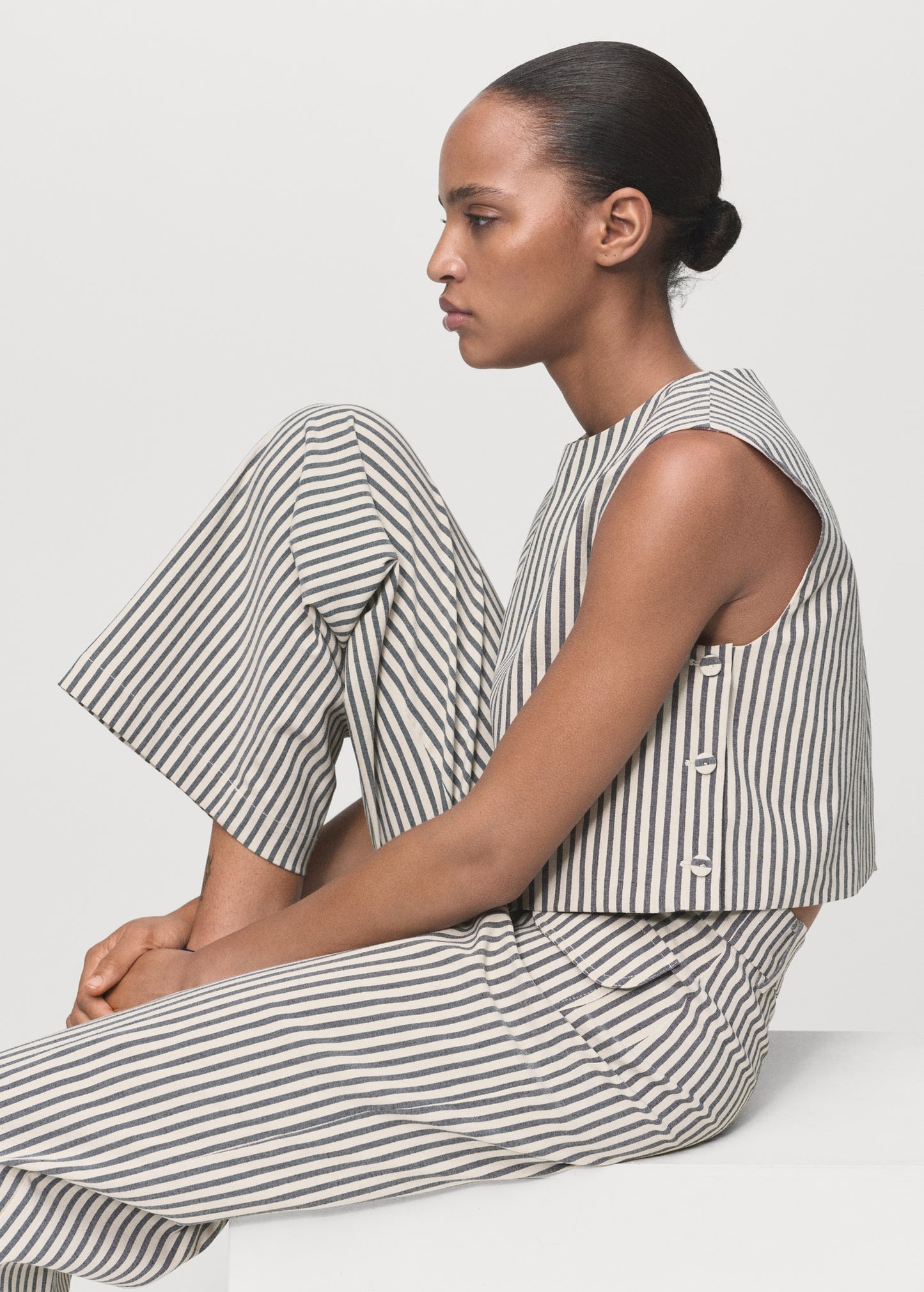Striped trousers with pockets