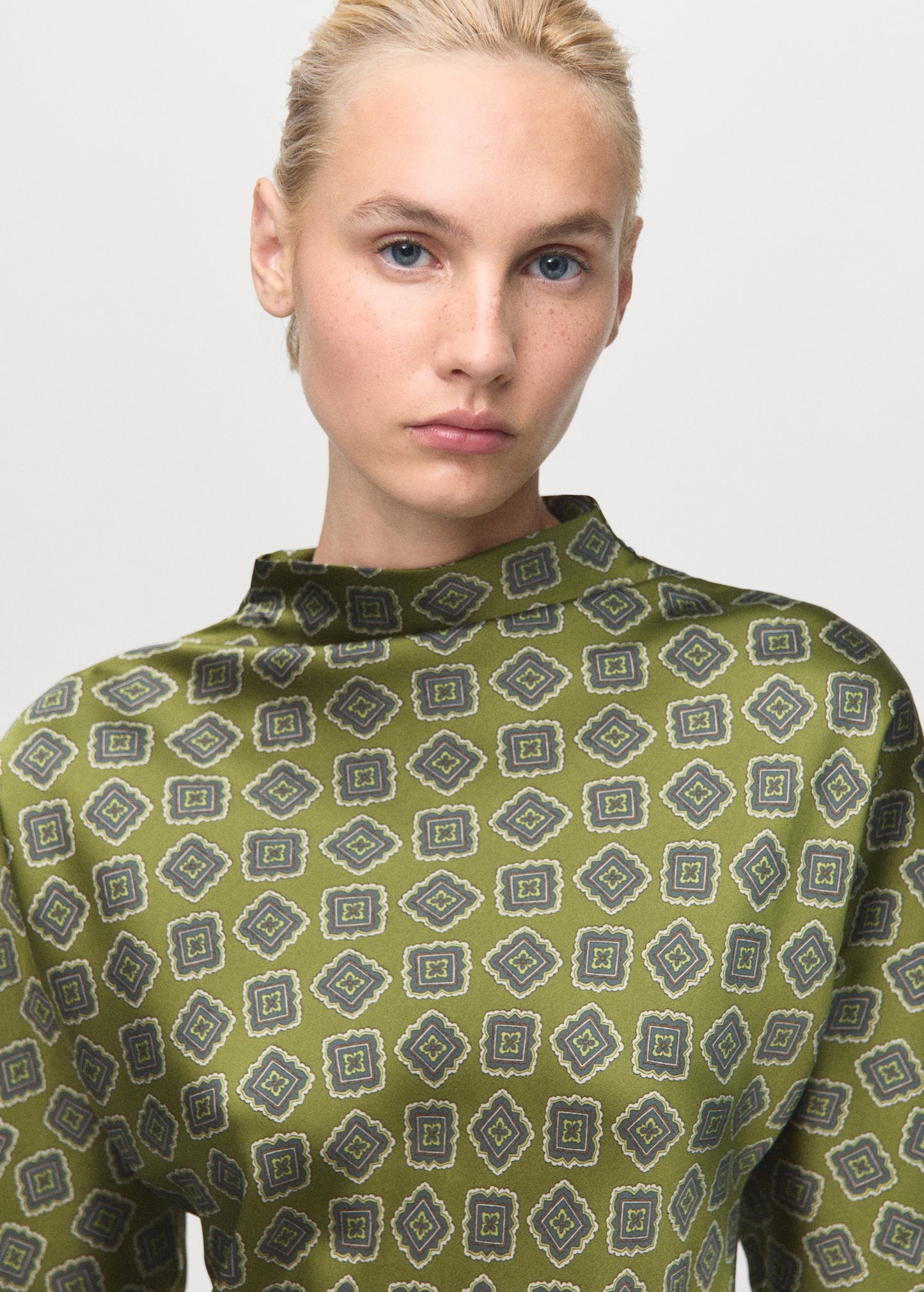 Printed satin dress with perkins collar