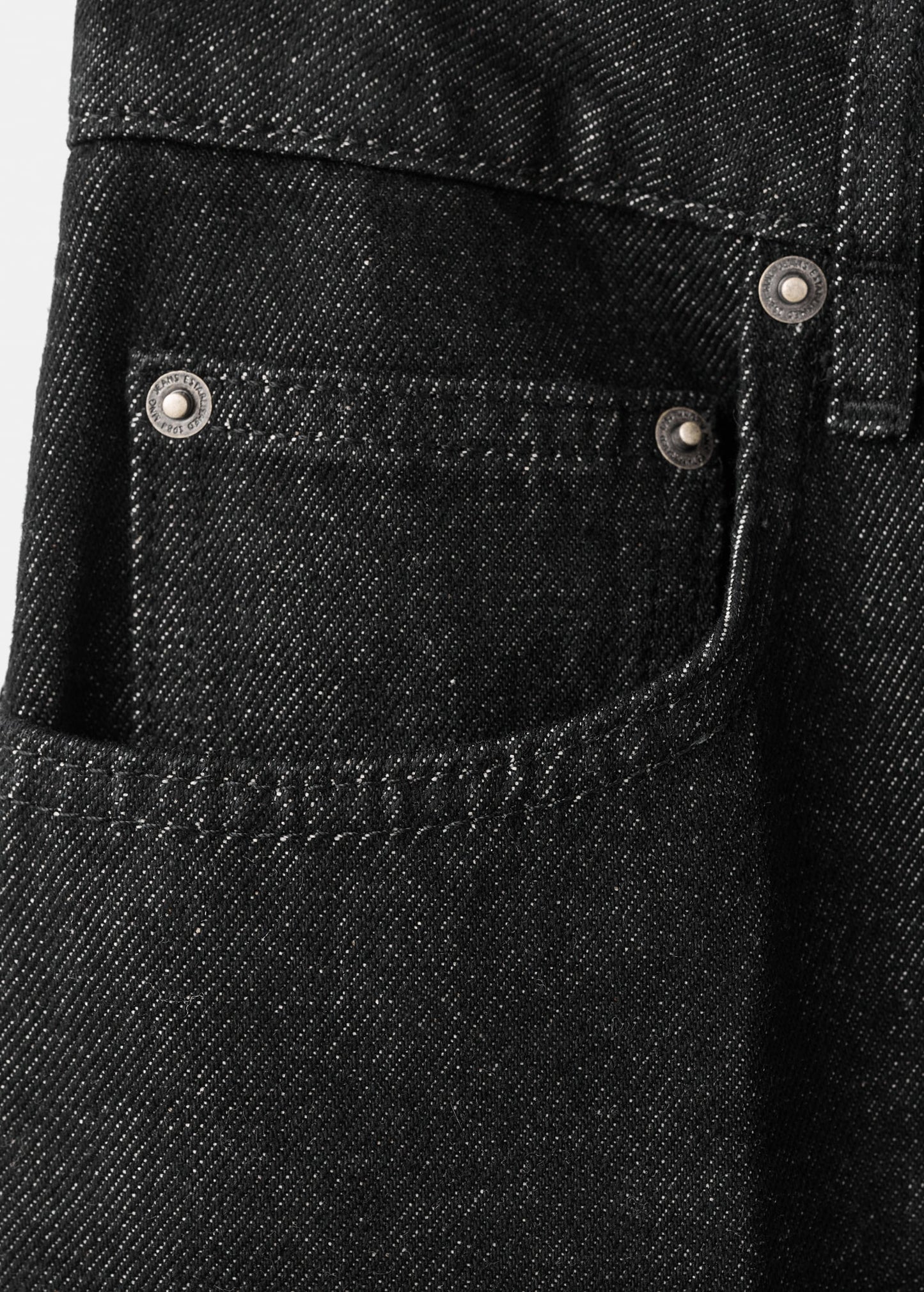 Mid-rise straight jeans