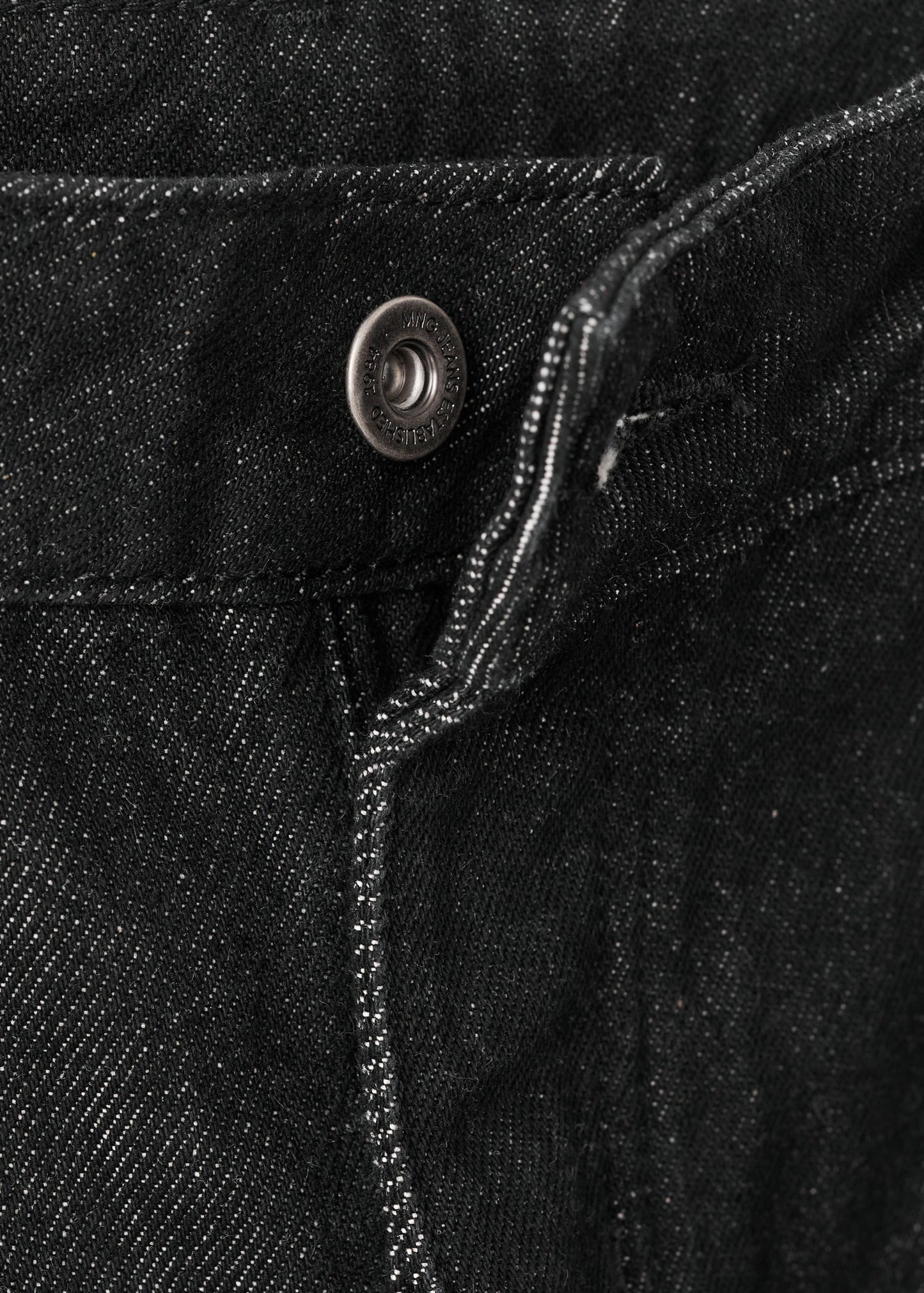 Mid-rise straight jeans