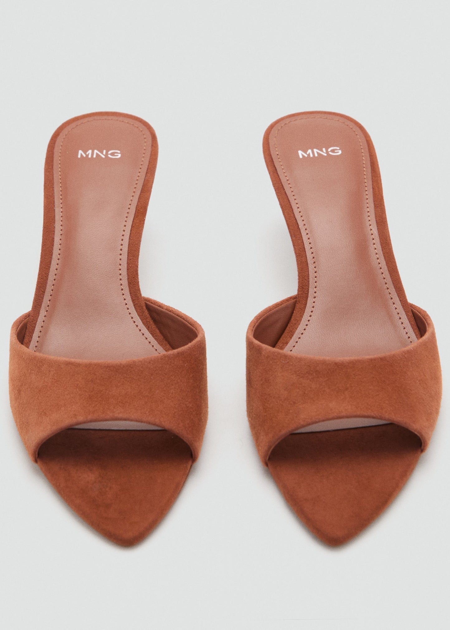 Kitten-heel leather sandal