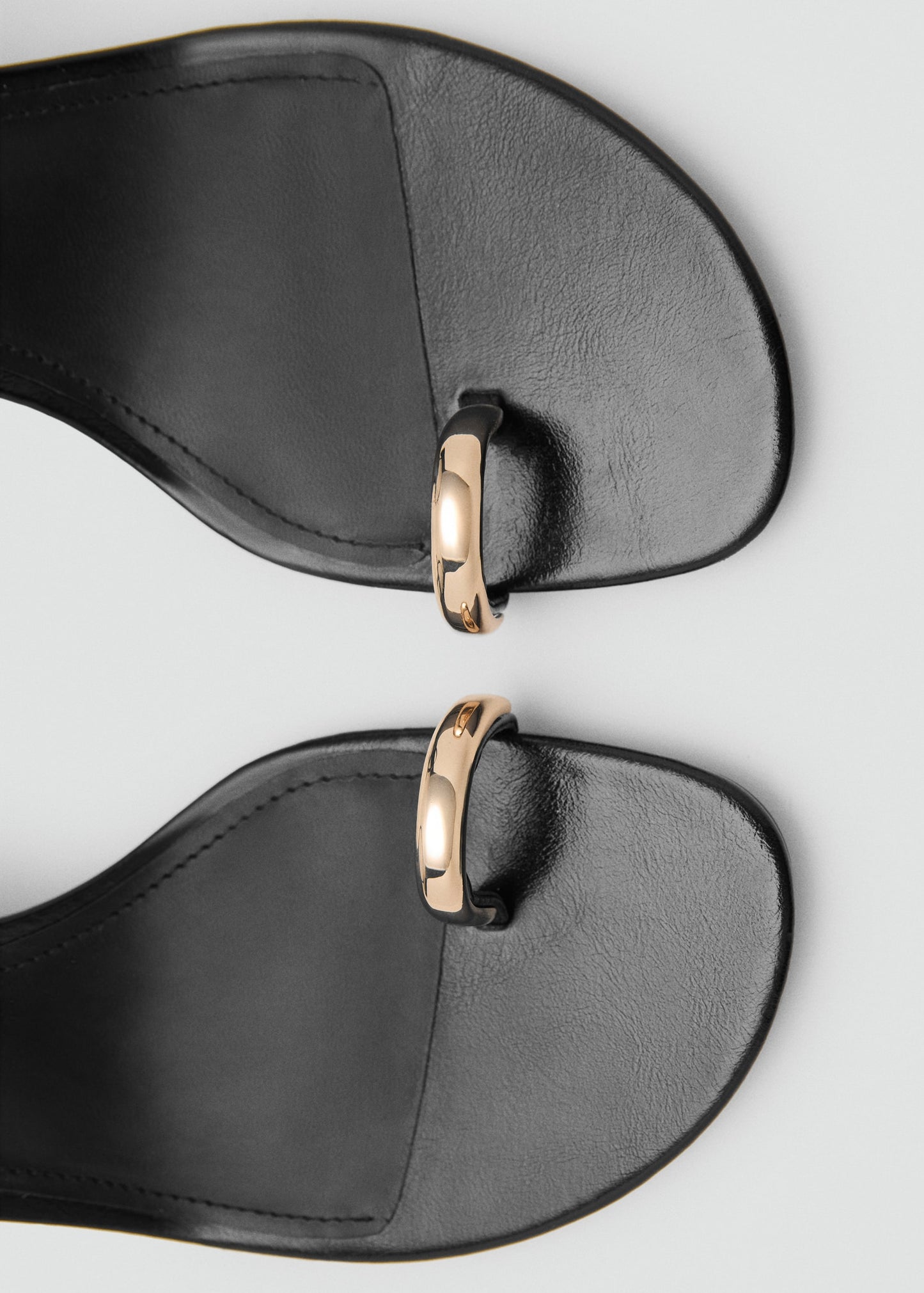 Heeled sandals with metallic detail