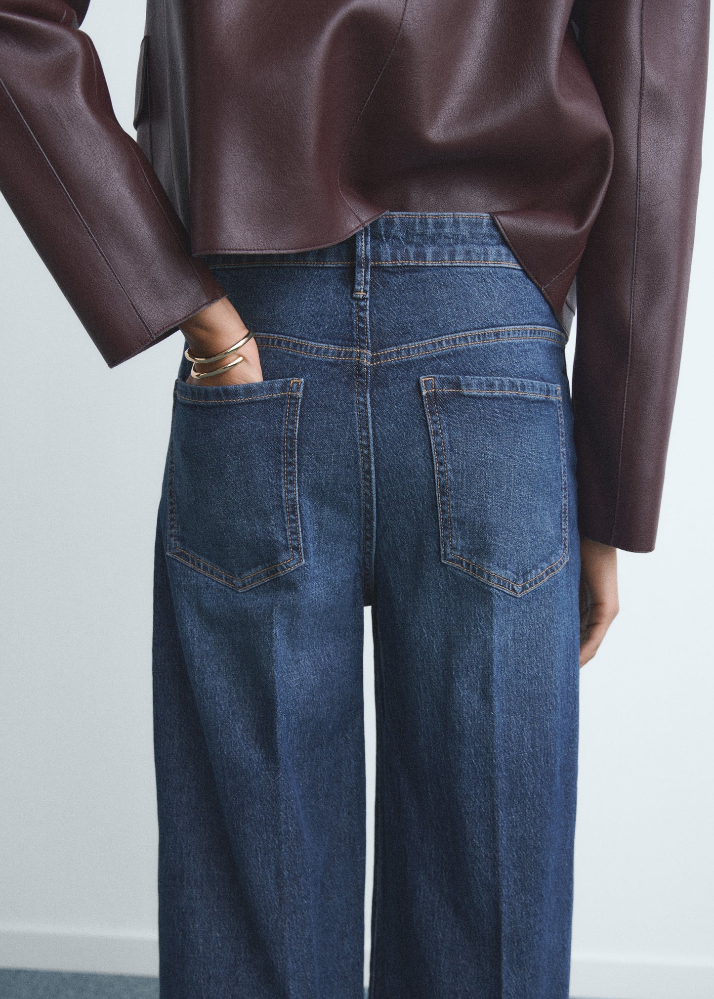 High-waisted wide-leg jeans