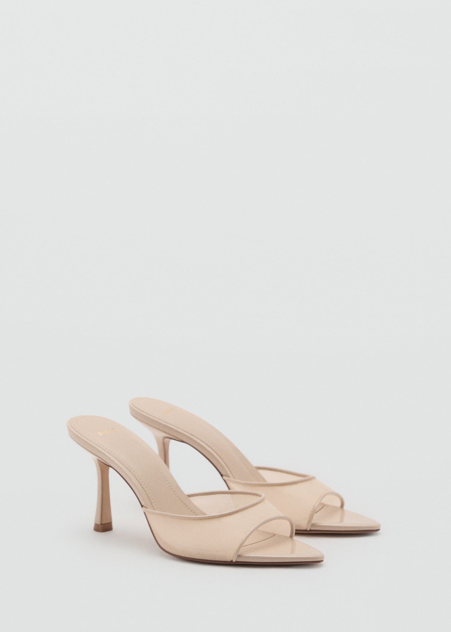 Pointed heel sandals